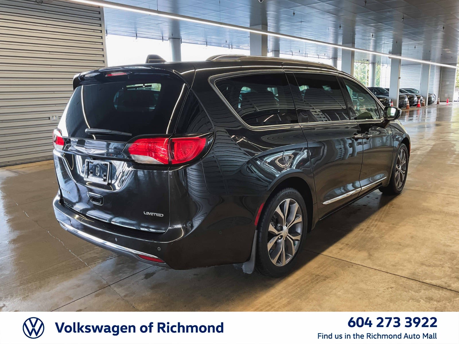 2017 Chrysler Pacifica Limited, Vancouver, Cash