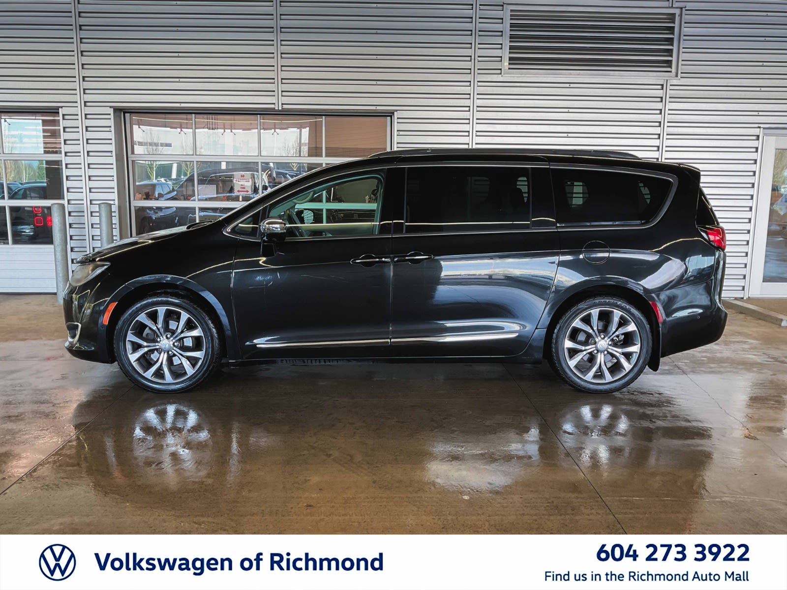 2017 Chrysler Pacifica Limited, Vancouver, Cash