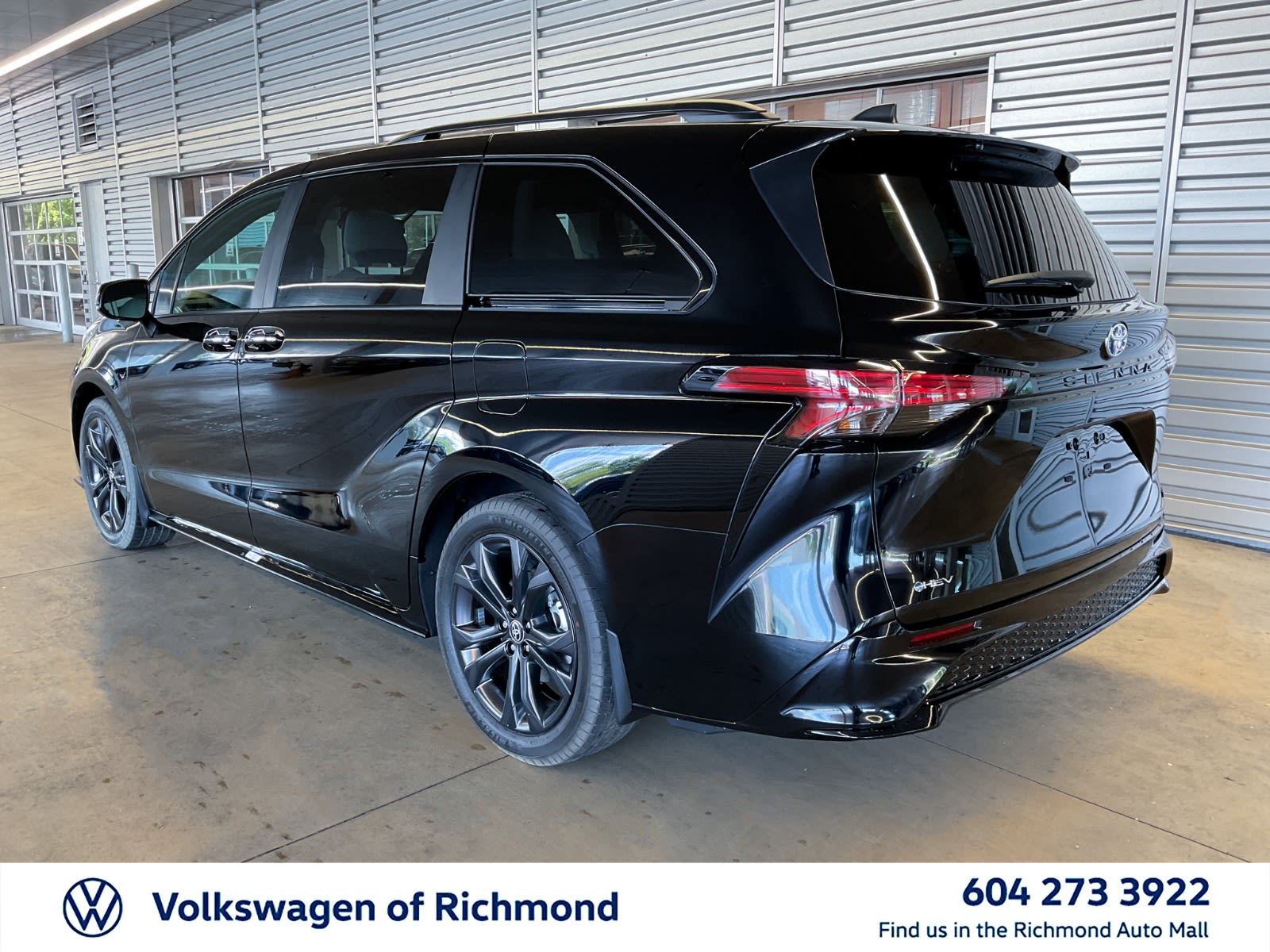 2025 Toyota Sienna XSE, Vancouver, Cash