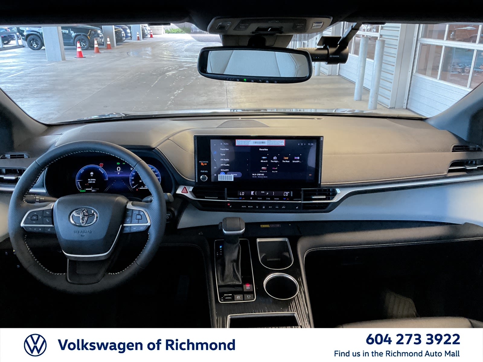 2025 Toyota Sienna XSE, Vancouver, Cash