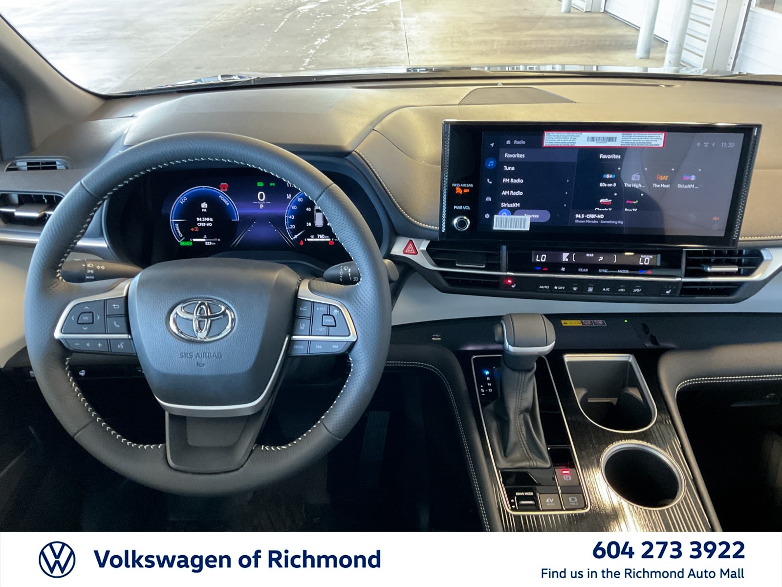 2025 Toyota Sienna XSE, Vancouver, Cash
