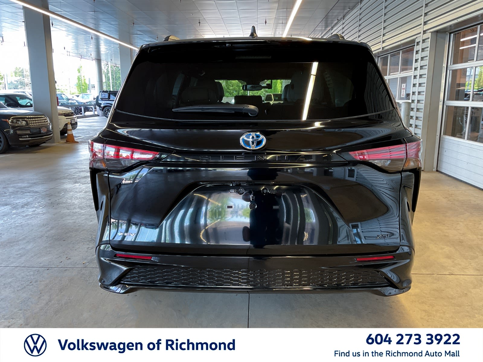 2025 Toyota Sienna XSE, Vancouver, Cash