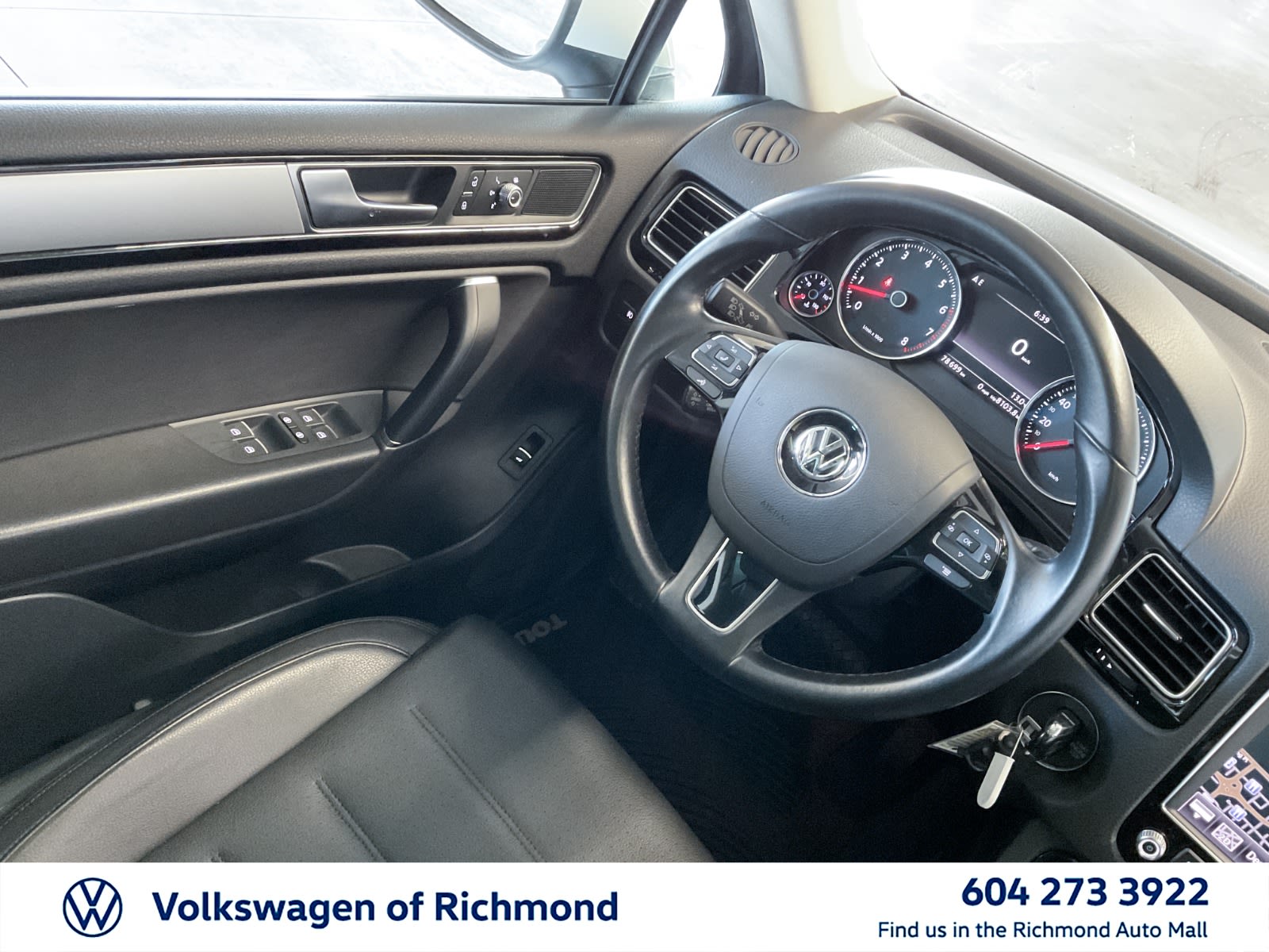 2016 Volkswagen Touareg Sportline, Vancouver, Cash