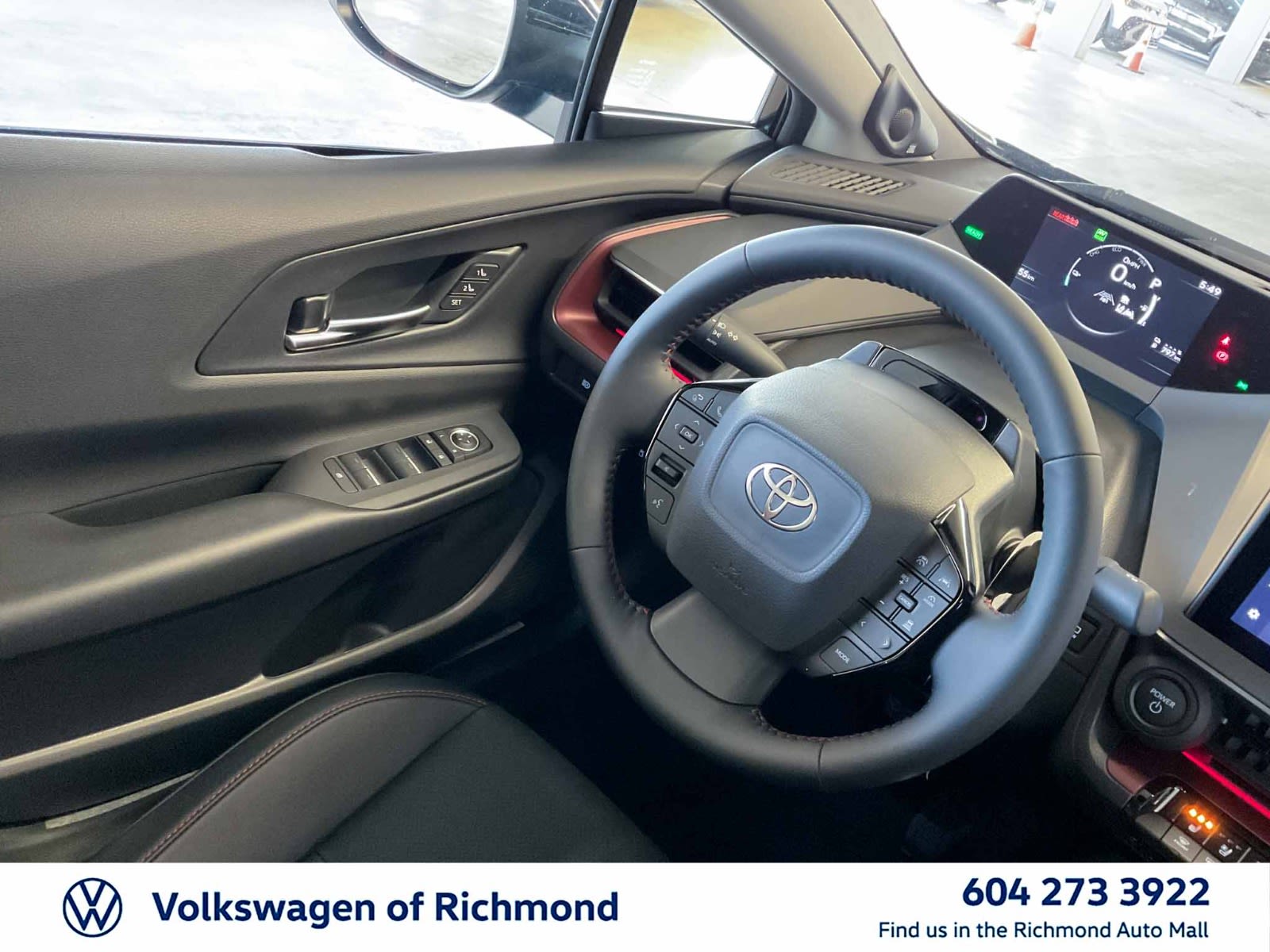 2025 Toyota Prius Plug-In Hybrid SE, 温哥华, 全款车