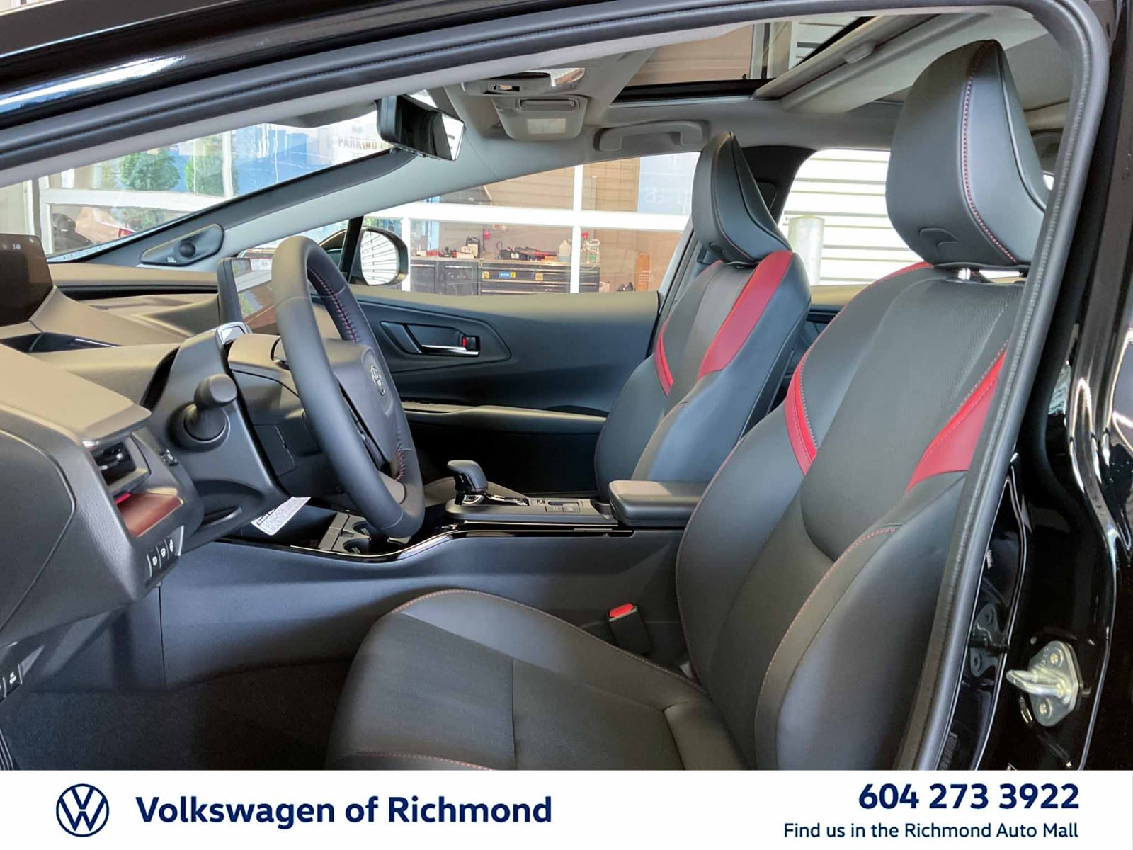 2025 Toyota Prius Plug-In Hybrid SE, 温哥华, 全款车