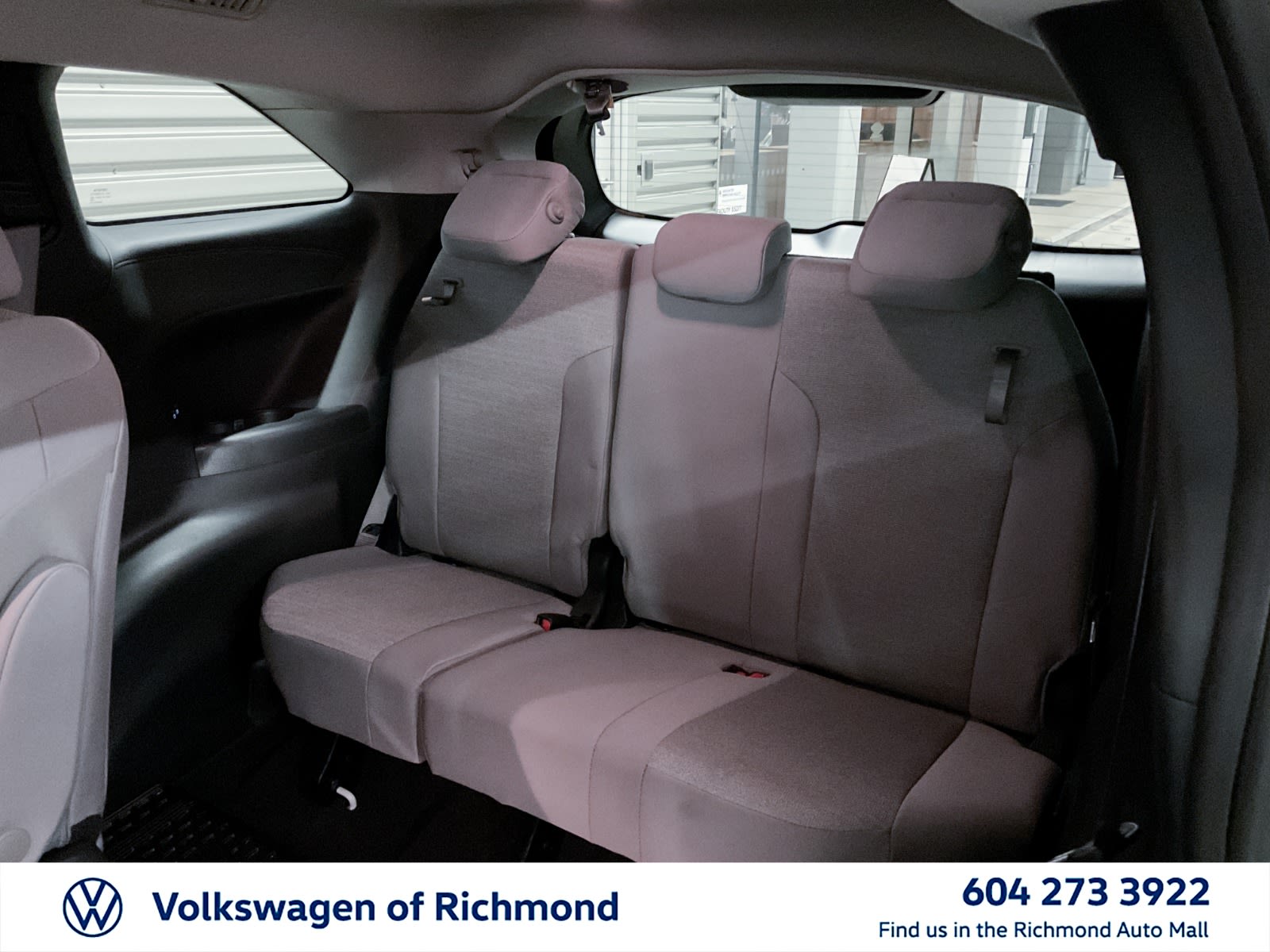 2025 Toyota Sienna LE, Vancouver, Cash
