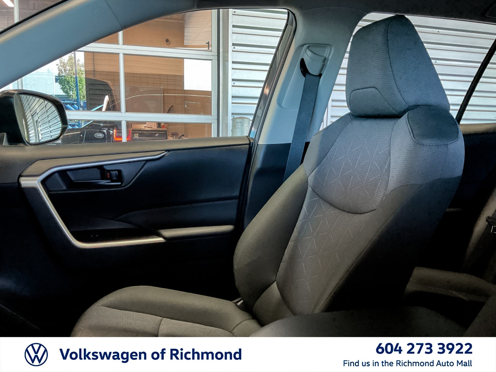 2025 Toyota RAV4 Hybrid LE, Vancouver, Cash