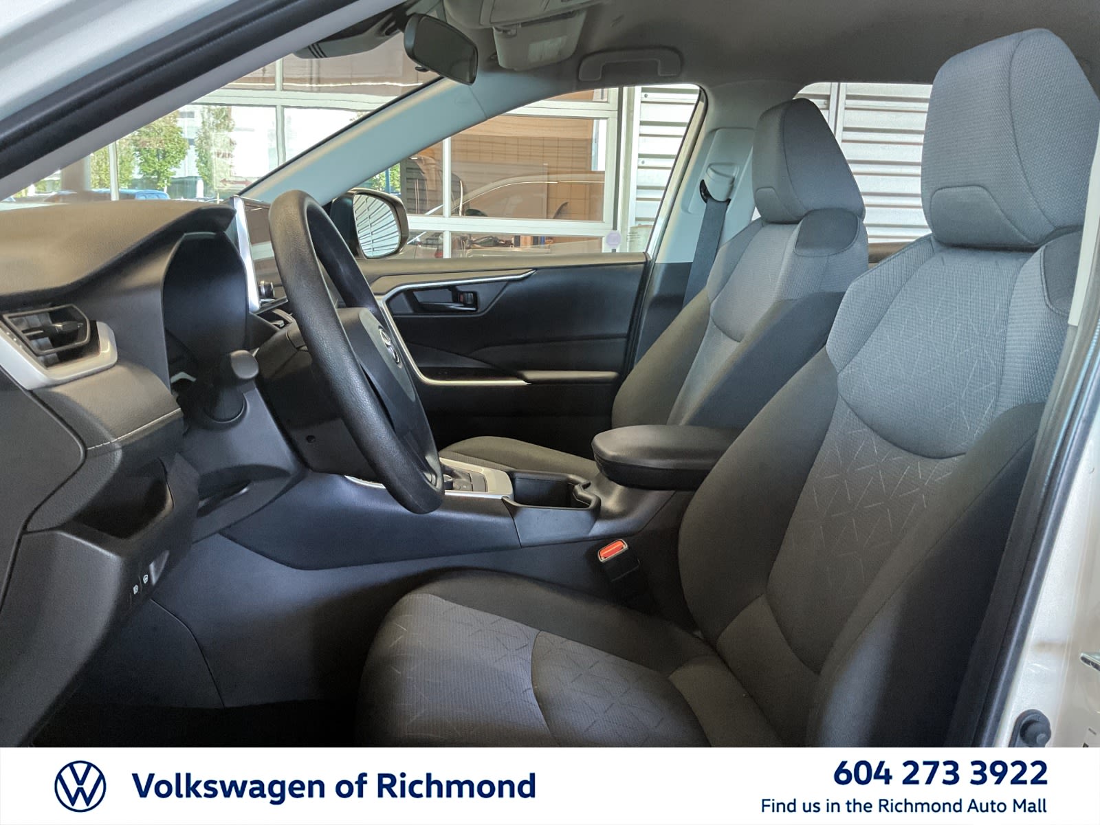 2025 Toyota RAV4 Hybrid LE, Vancouver, Cash