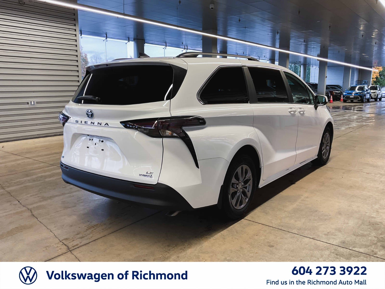 2024 Toyota Sienna LE, 温哥华, 全款车