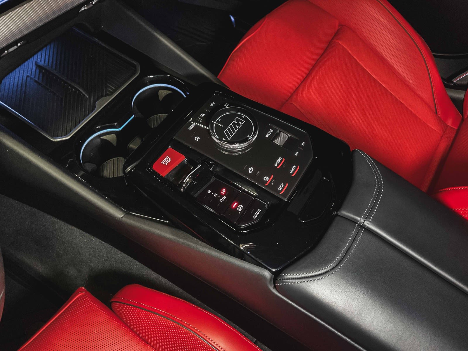 2025 BMW M5 Sedan, 温哥华, 全款车