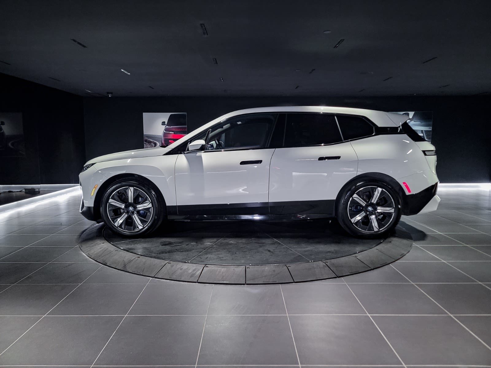 2022 BMW iX xDrive50, 温哥华, 全款车