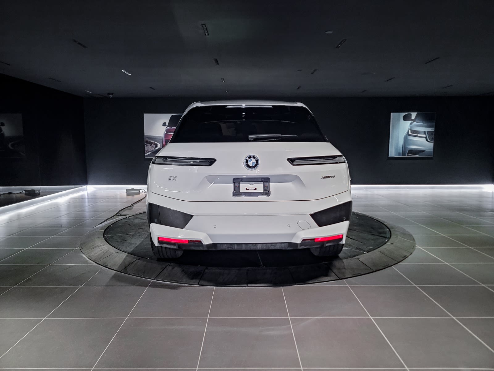 2022 BMW iX xDrive50, 温哥华, 全款车