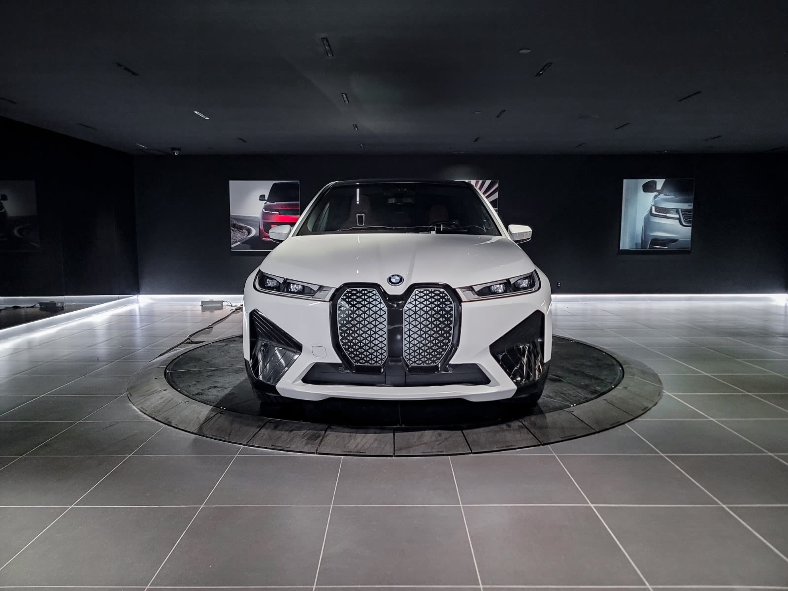 2022 BMW iX xDrive50, 温哥华, 全款车