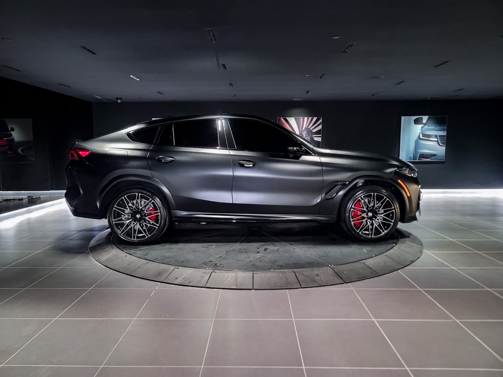 2025 BMW X6 M Competition, Vancouver, Cash