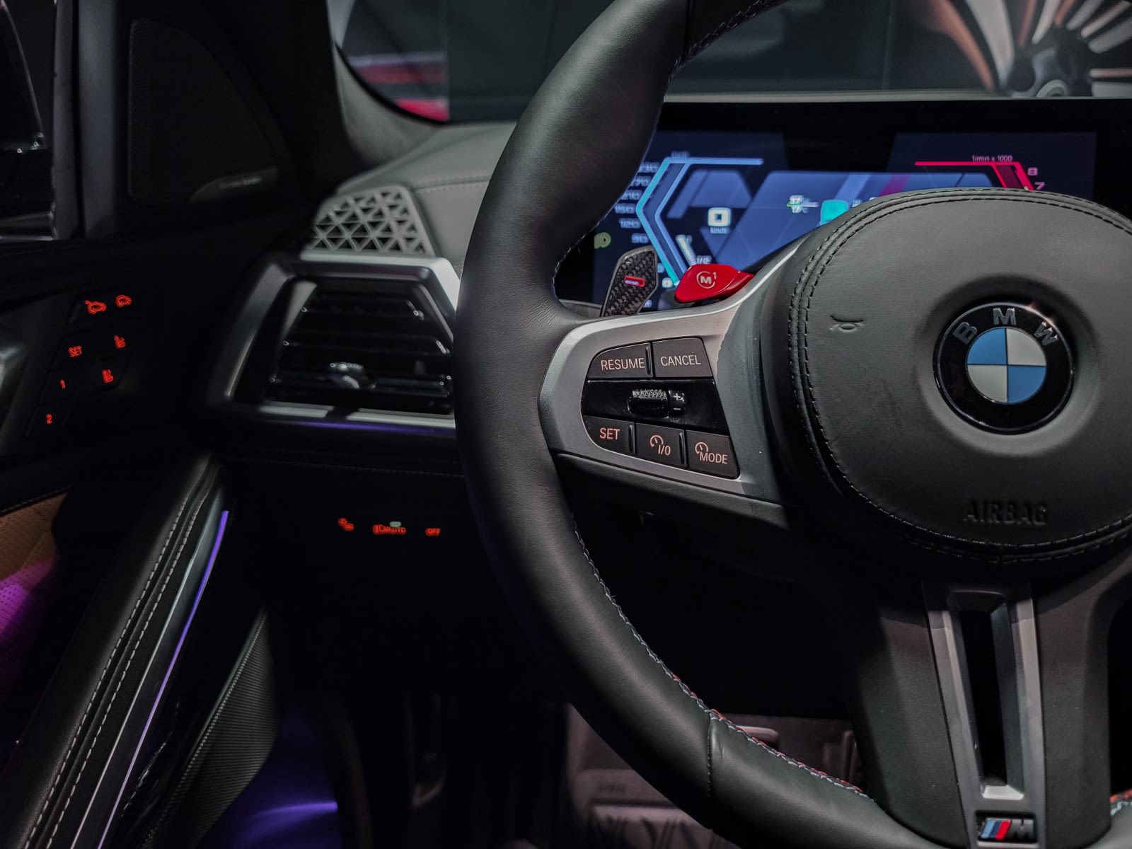 2025 BMW X6 M Competition, Vancouver, Cash