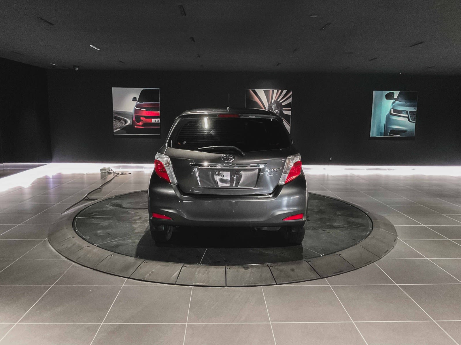 2012 Toyota Yaris LE, 温哥华, 全款车