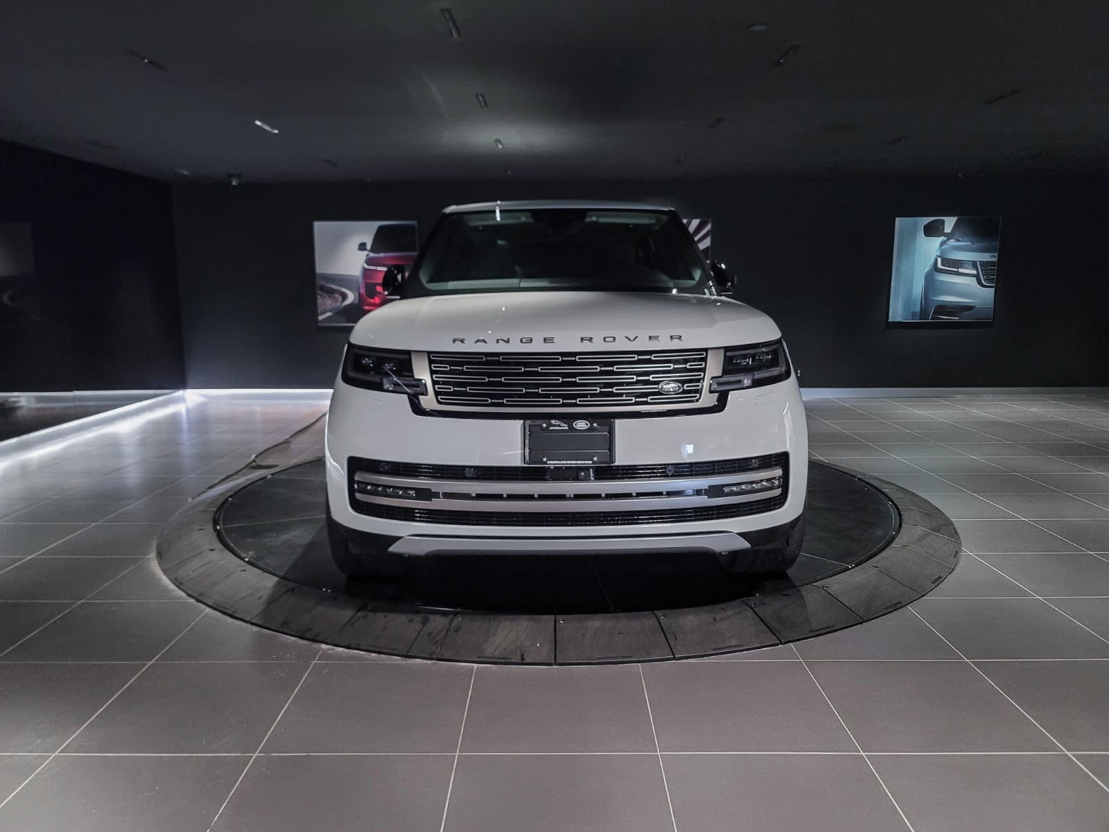 2025 Land Rover Range Rover SE, Vancouver, Cash