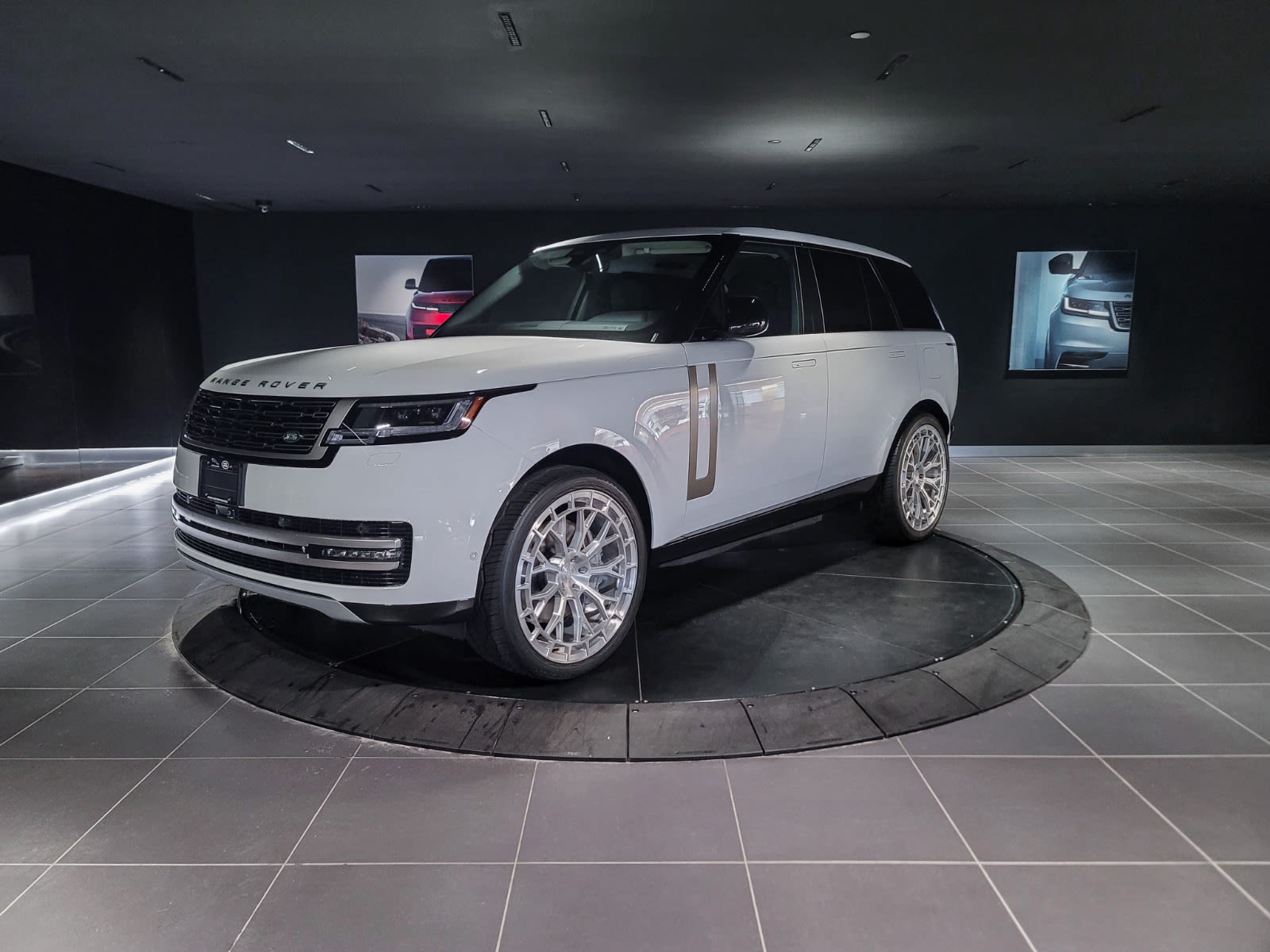 2025 Land Rover Range Rover SE, Vancouver, Cash