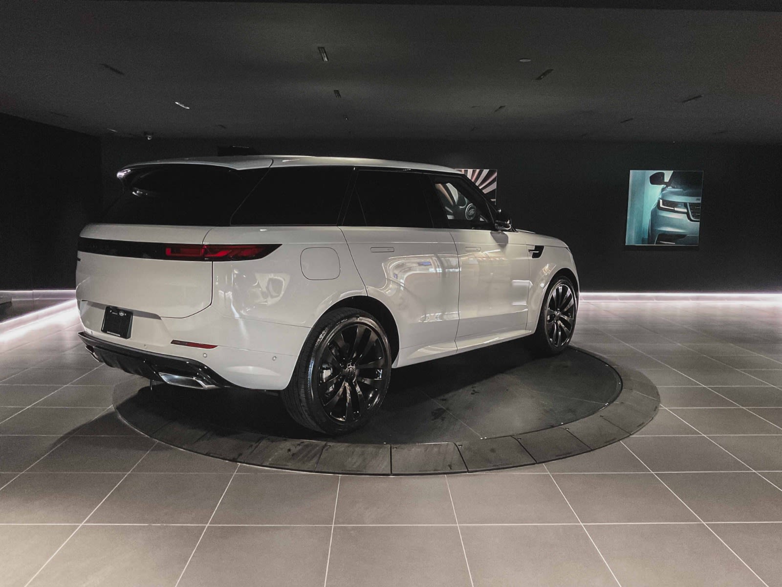 2026 Land Rover Range Rover Sport Dynamic SE, Vancouver, Cash