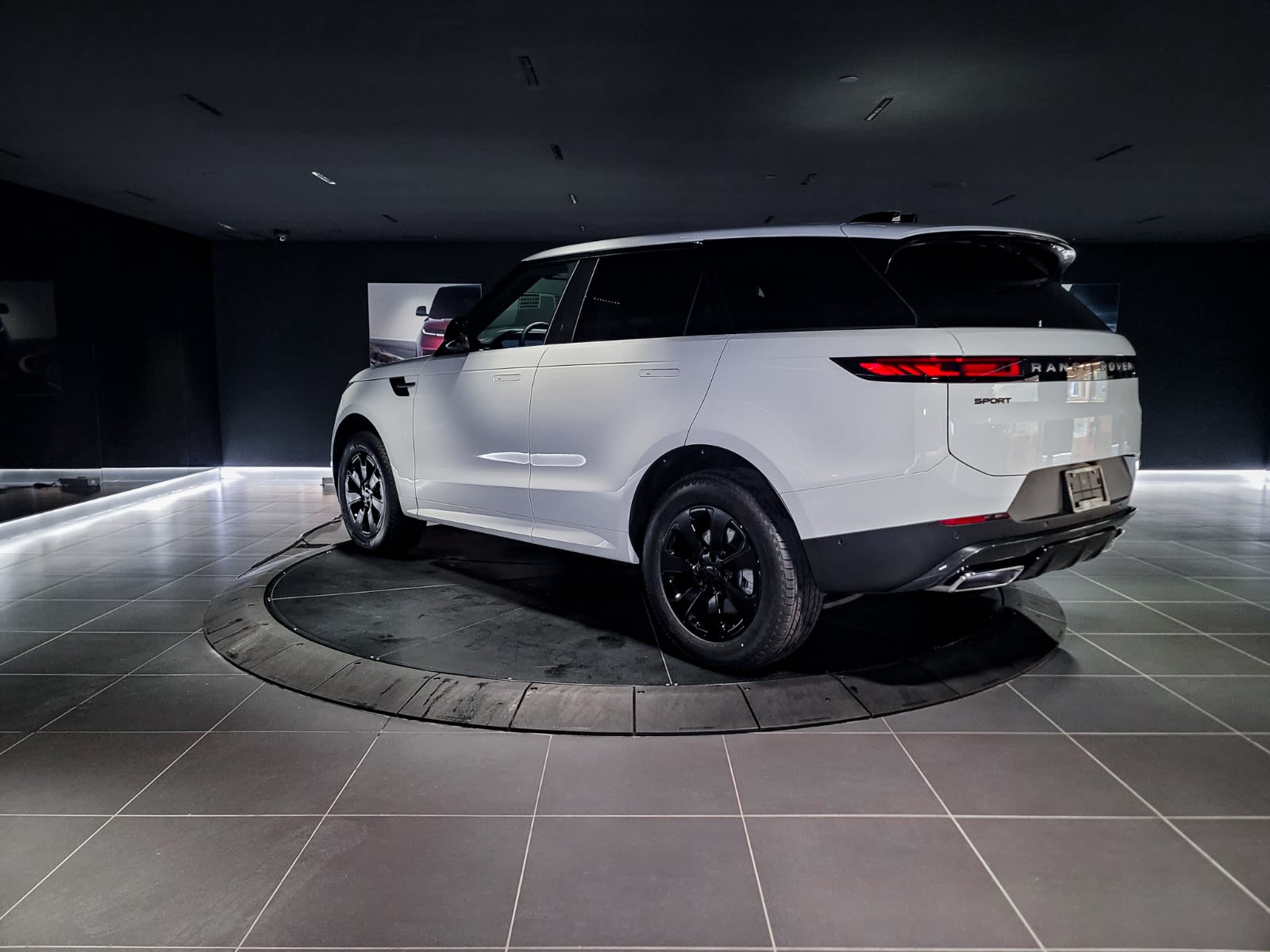 2026 Land Rover Range Rover Sport S, Vancouver, Cash