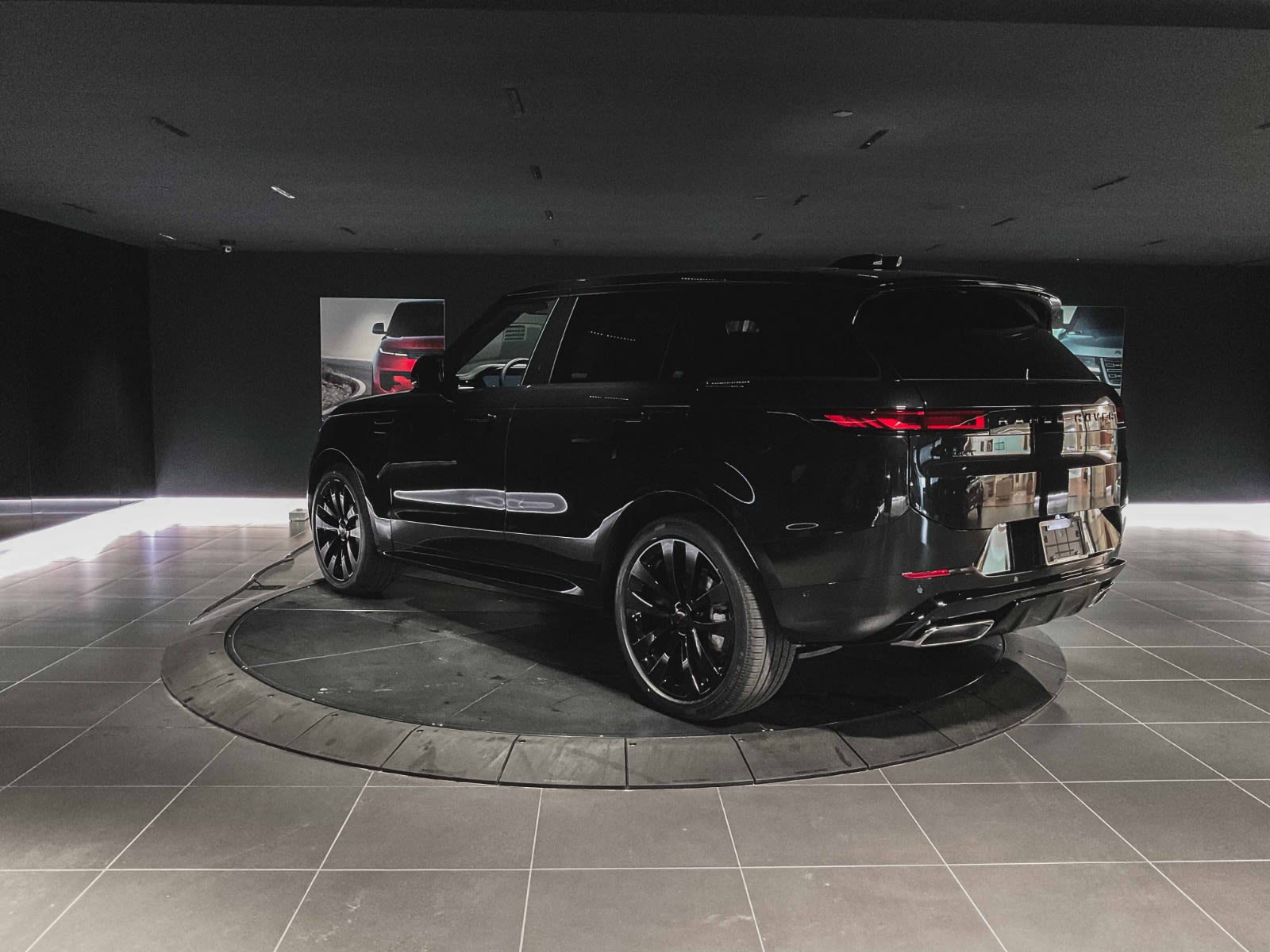 2026 Land Rover Range Rover Sport Dynamic SE, Vancouver, Cash