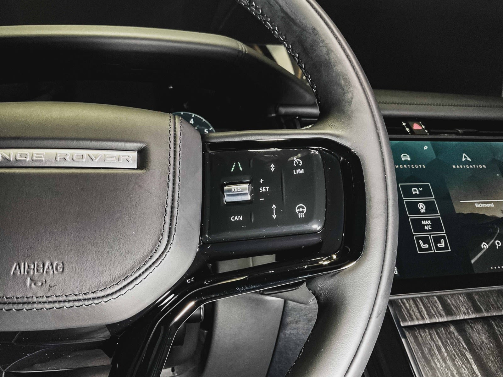 2026 Land Rover Range Rover Velar Dynamic SE, Vancouver, Cash