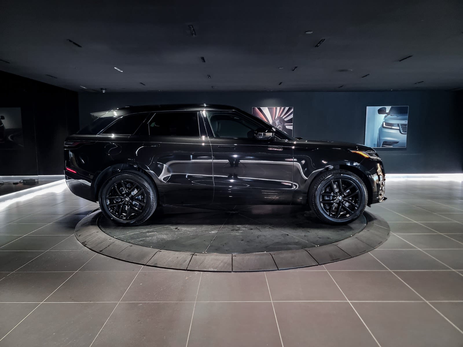 2026 Land Rover Range Rover Velar Dynamic SE, Vancouver, Cash