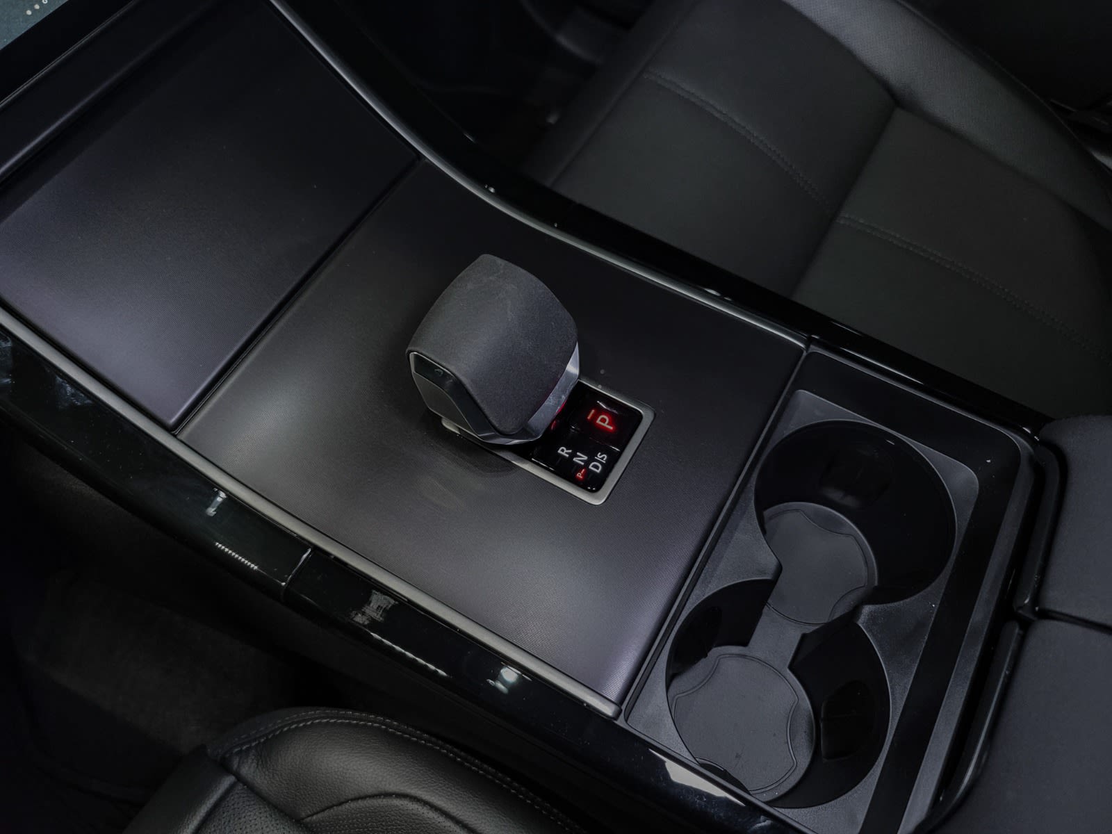 2026 Land Rover Range Rover Velar Dynamic SE, Vancouver, Cash