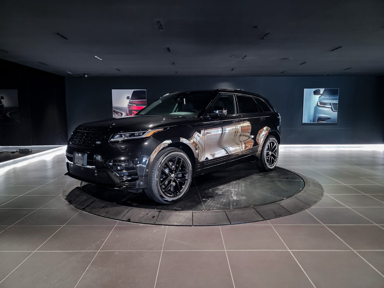 2026 Land Rover Range Rover Velar Dynamic SE, Vancouver, Cash