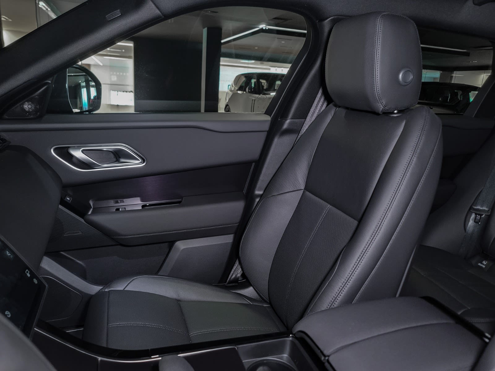 2026 Land Rover Range Rover Velar Dynamic SE, Vancouver, Cash