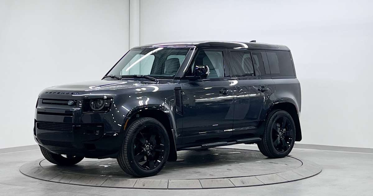 Land Rover Edmonton | Land Rover Defender 110 P500 X-Dynamic SE