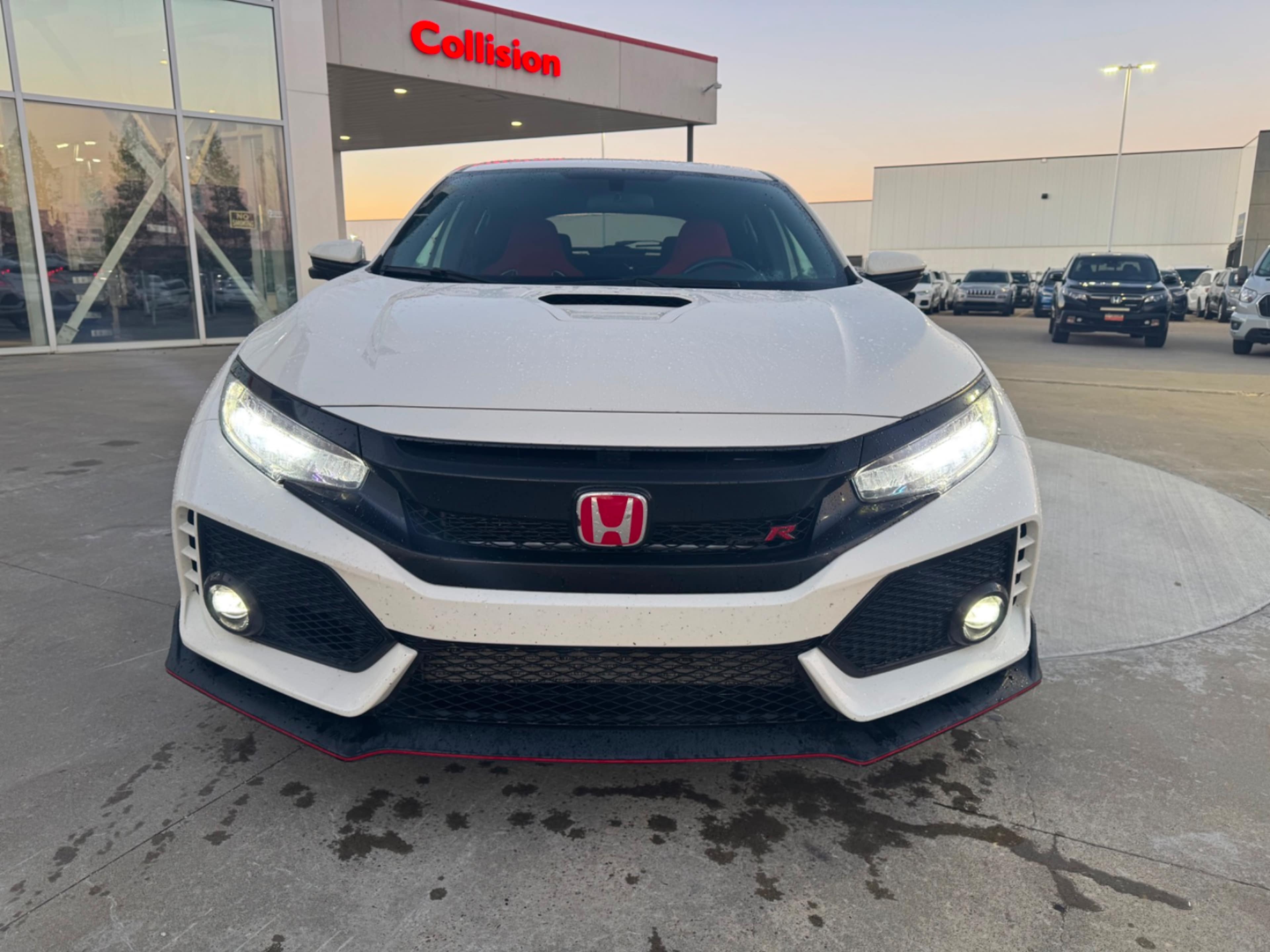 2018 Honda Civic Type R photo 2