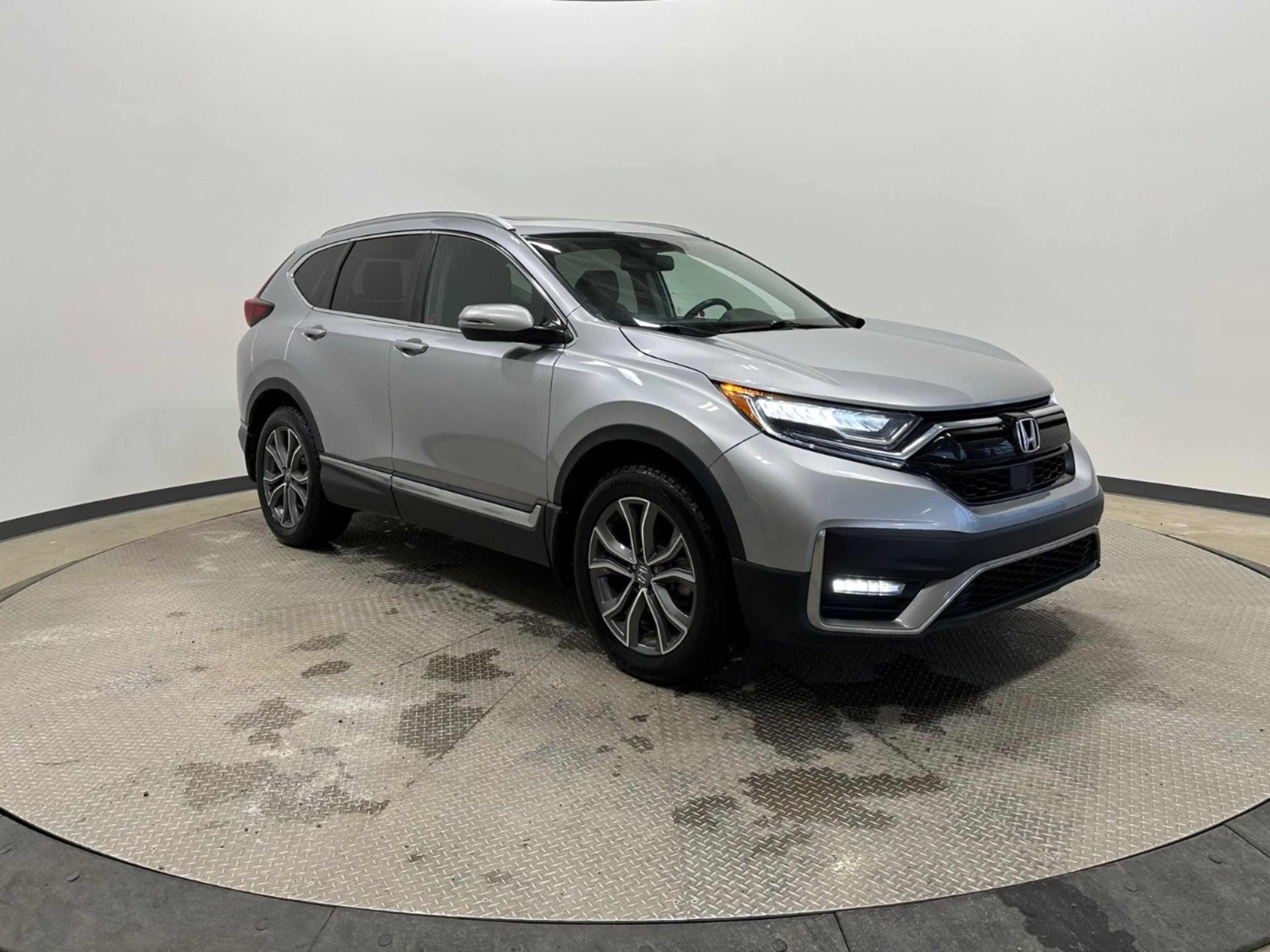 2022 Honda CR-V Touring photo 2