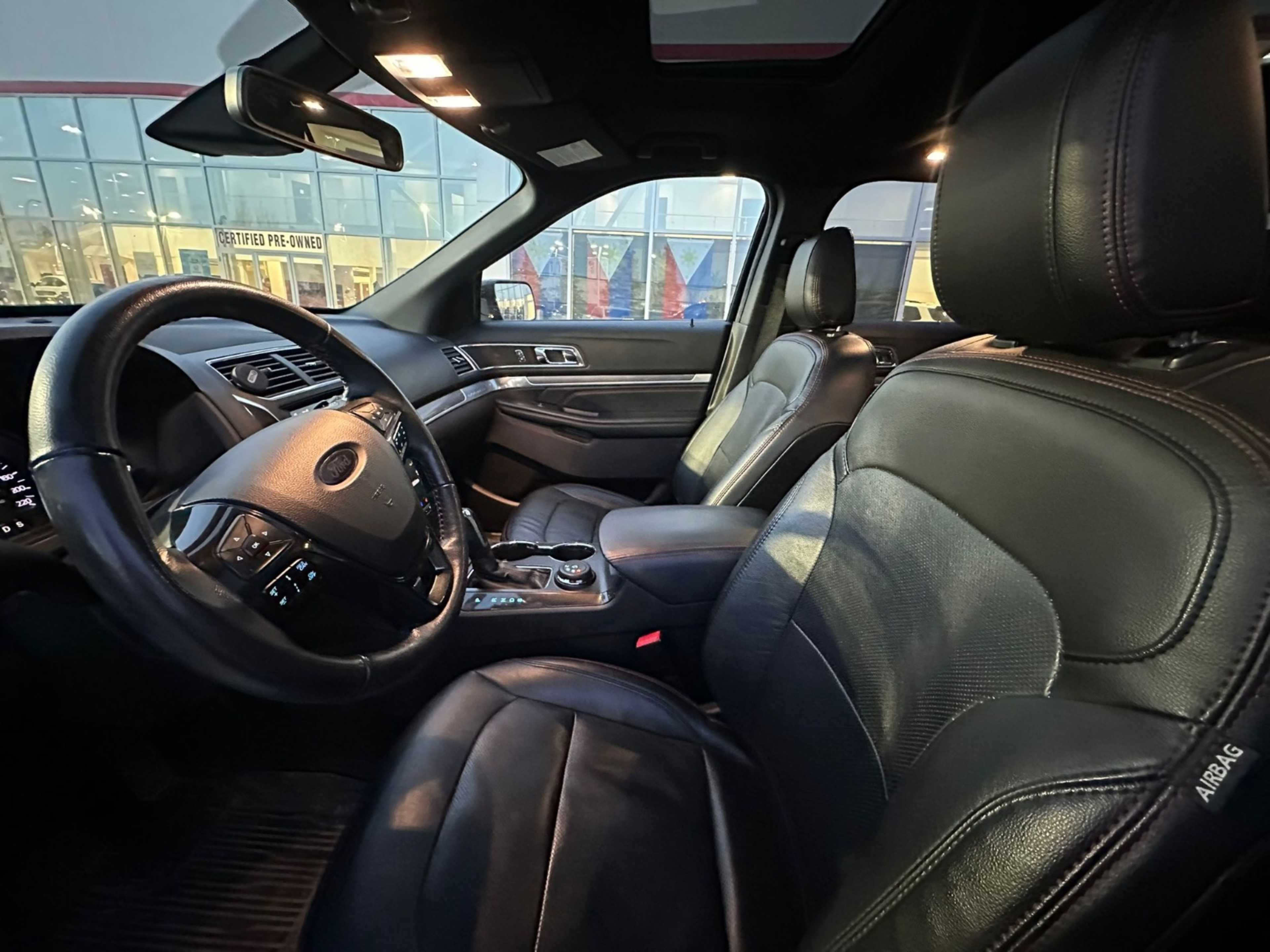 2018 Ford Explorer Sport photo 4