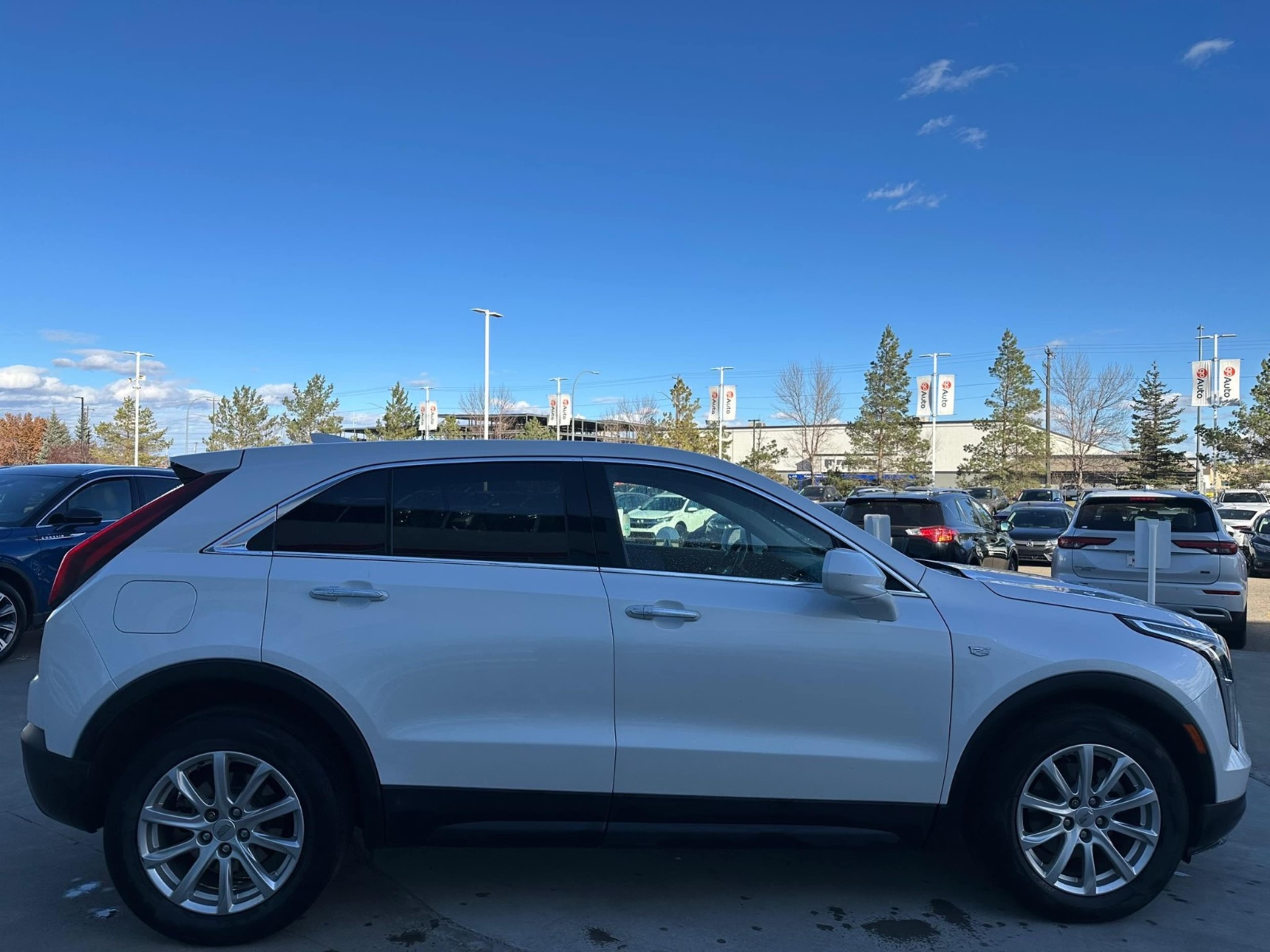 2019 Cadillac XT4 Luxury photo 3