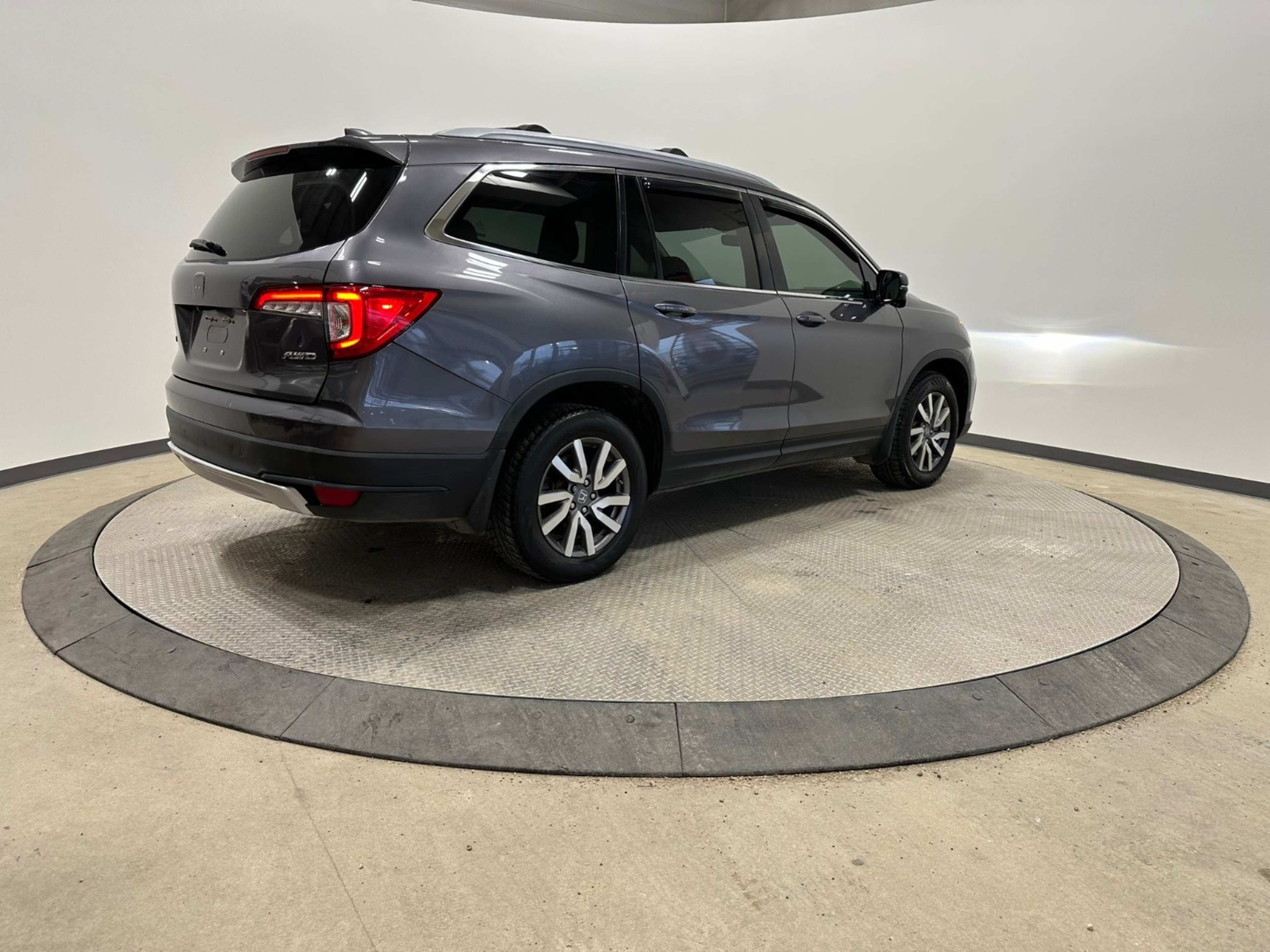 2019 Honda Pilot EX photo 3