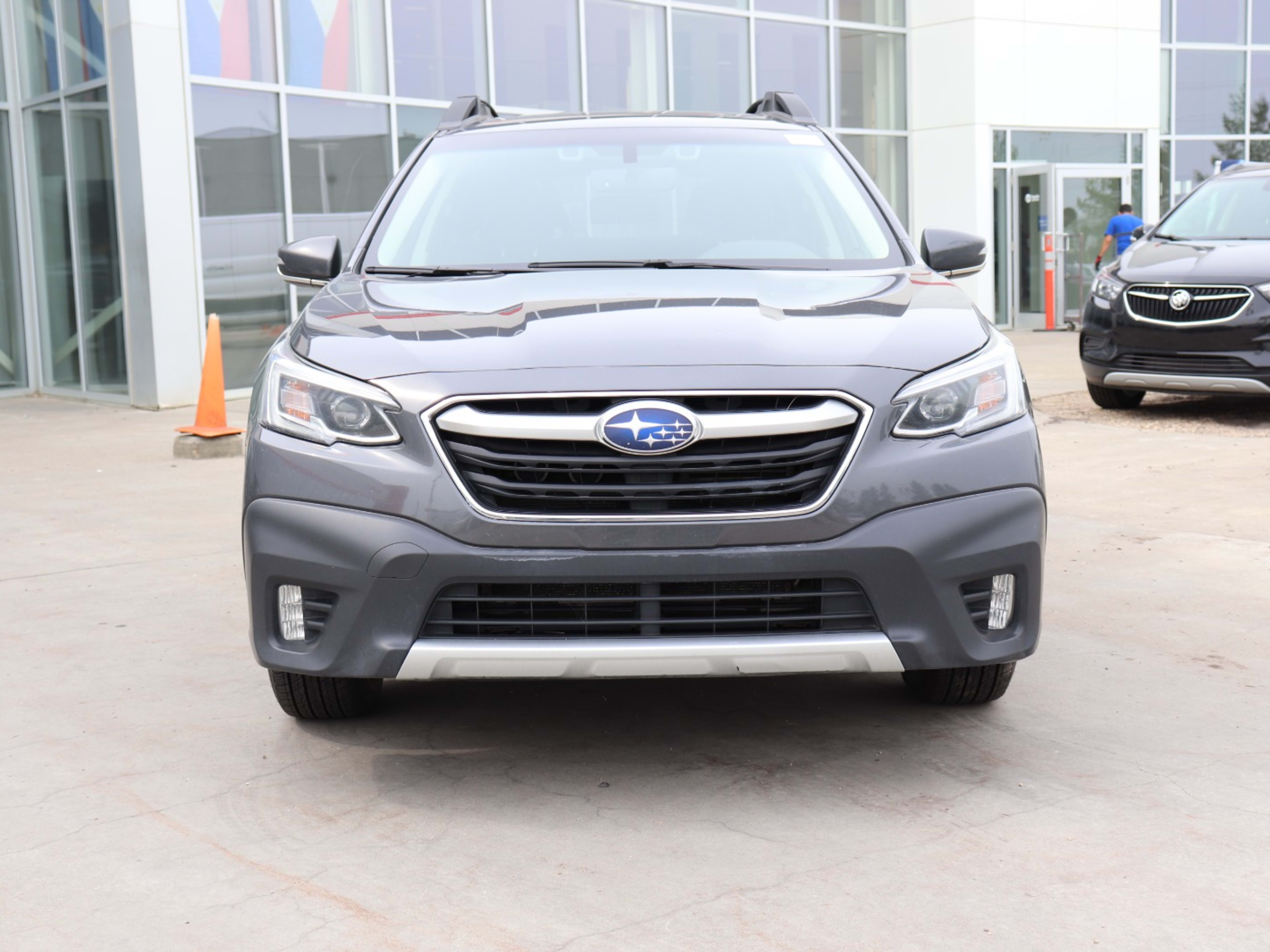 2020 Subaru Outback Limited XT photo 2