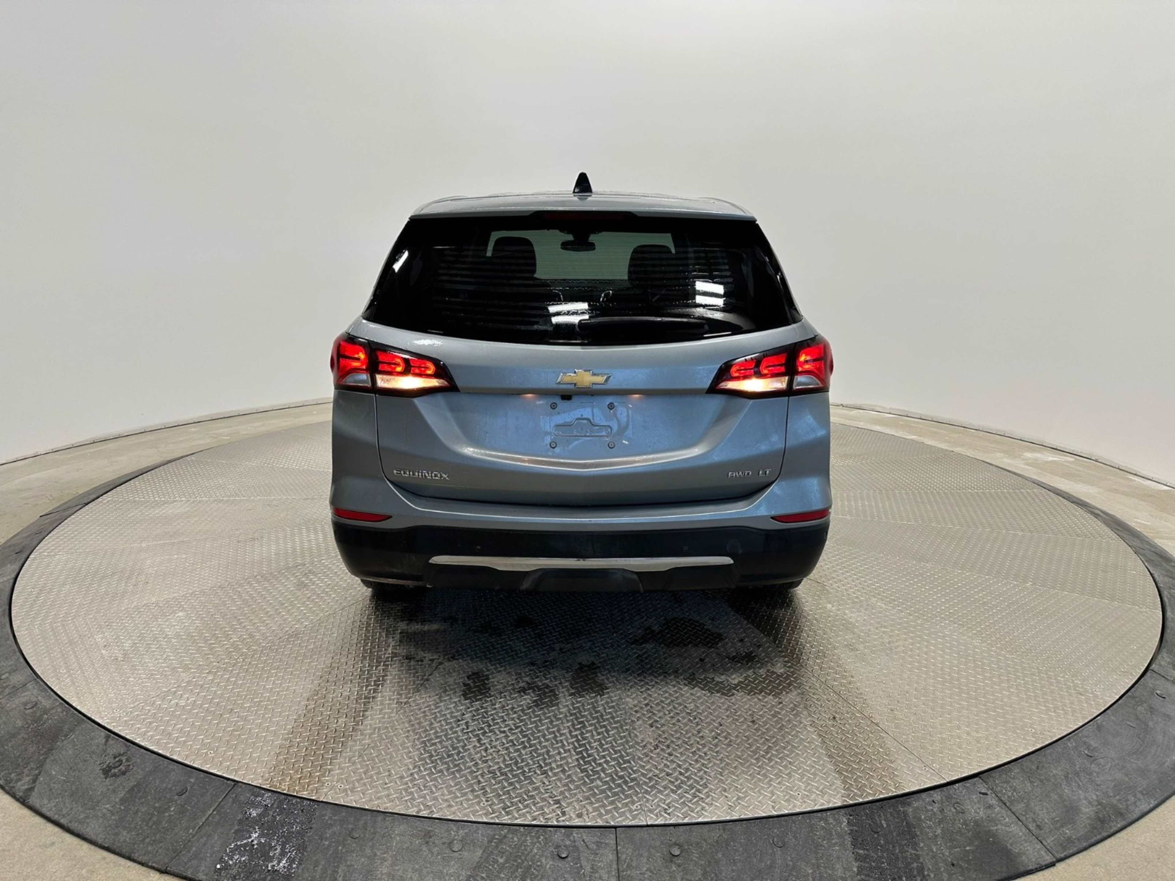 2024 Chevrolet Equinox LT photo 4