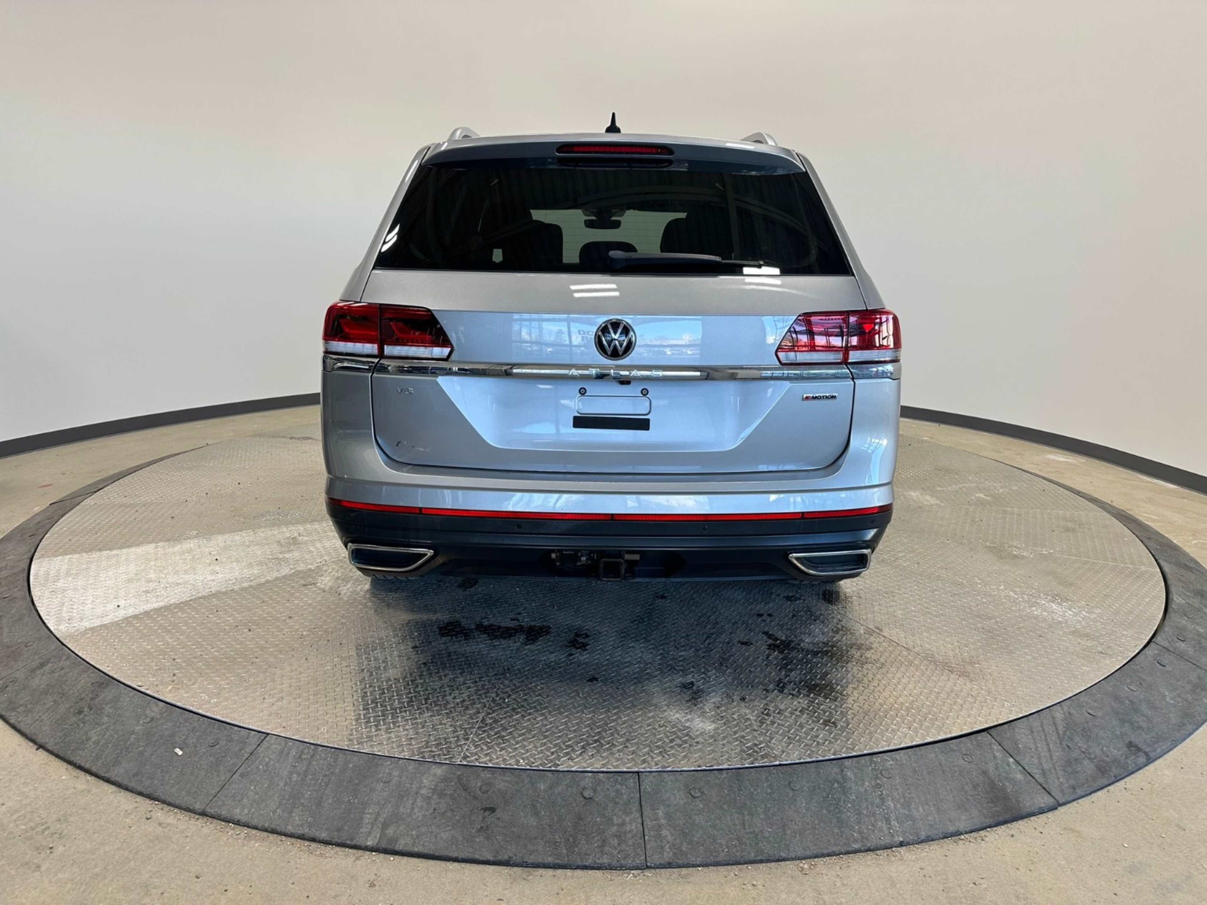 2021 Volkswagen Atlas SEL Premium photo 3