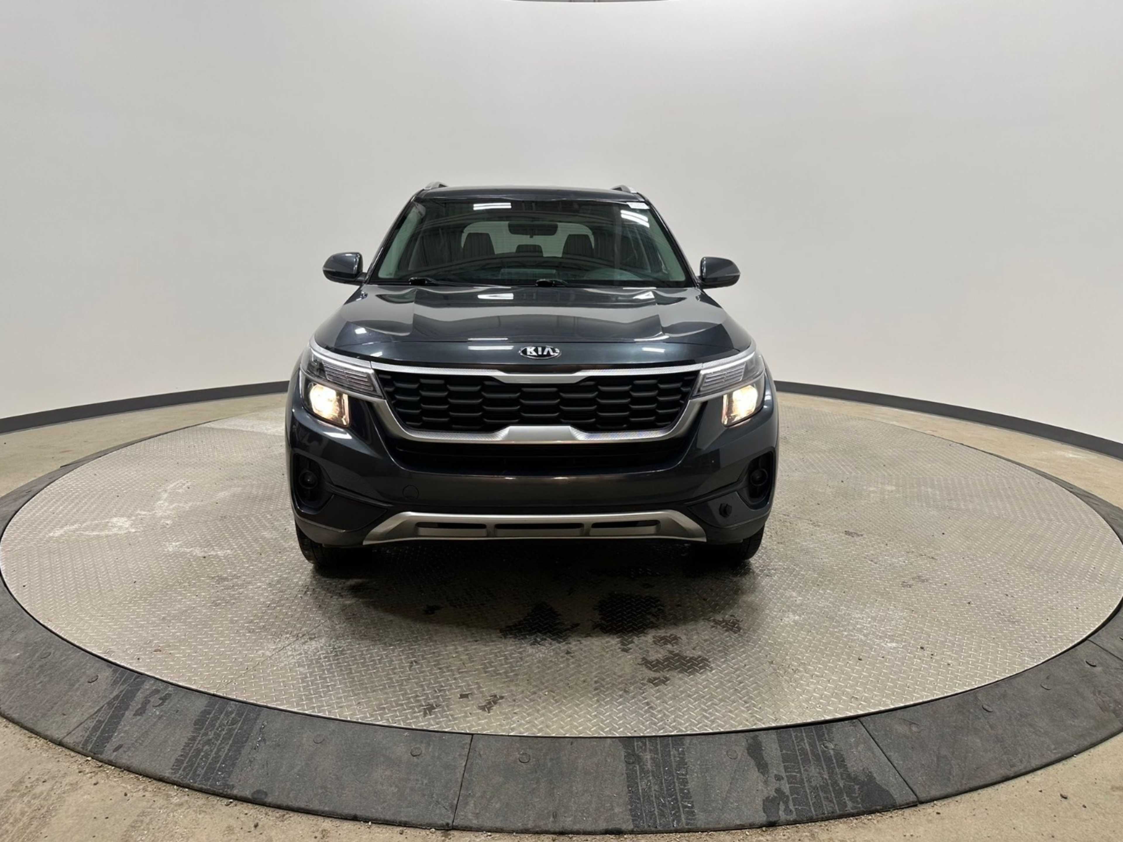 2021 Kia Seltos LX photo 4