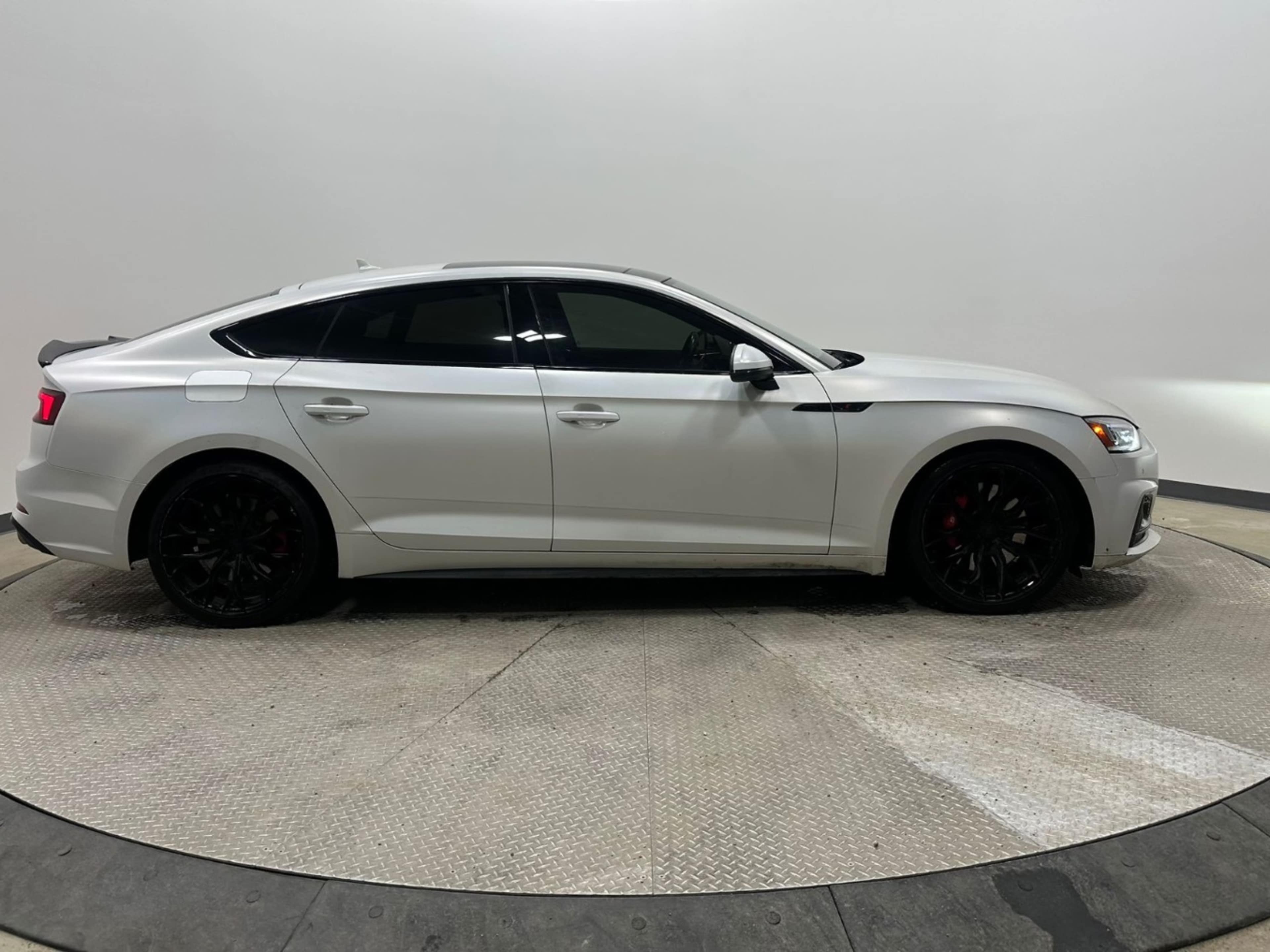 2019 Audi S5 quattro Prestige photo 2