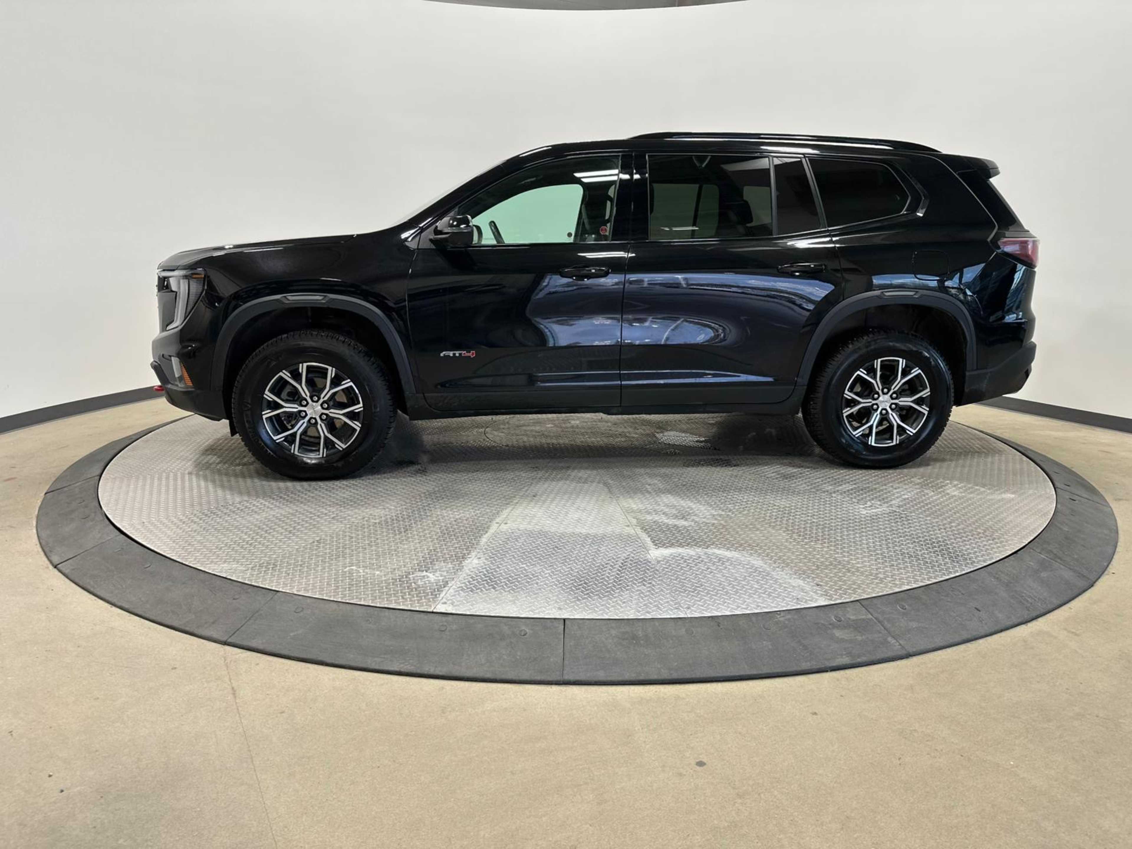 2024 Gmc Acadia AT4 photo 2