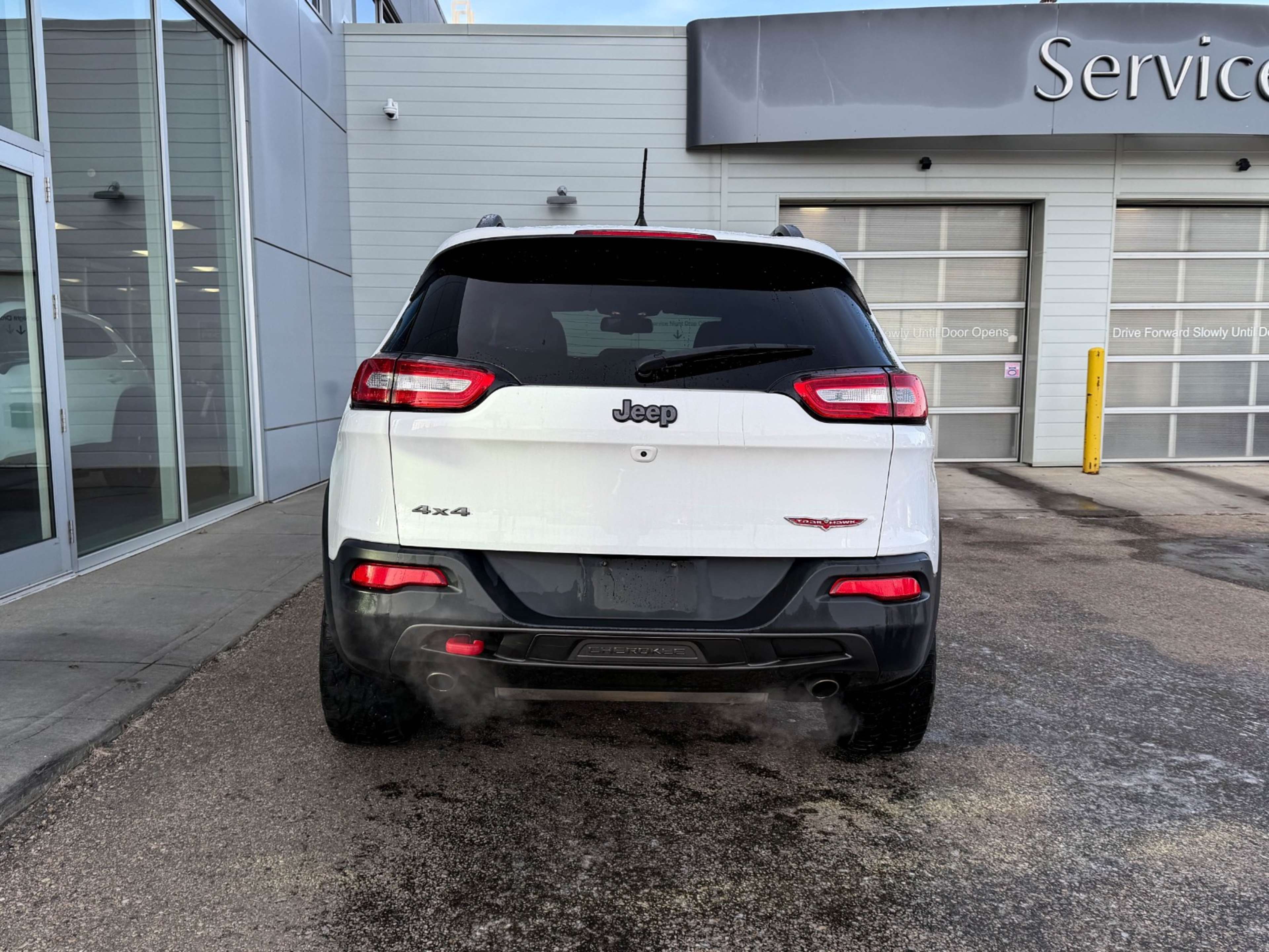 2017 Jeep Cherokee Trailhawk photo 3