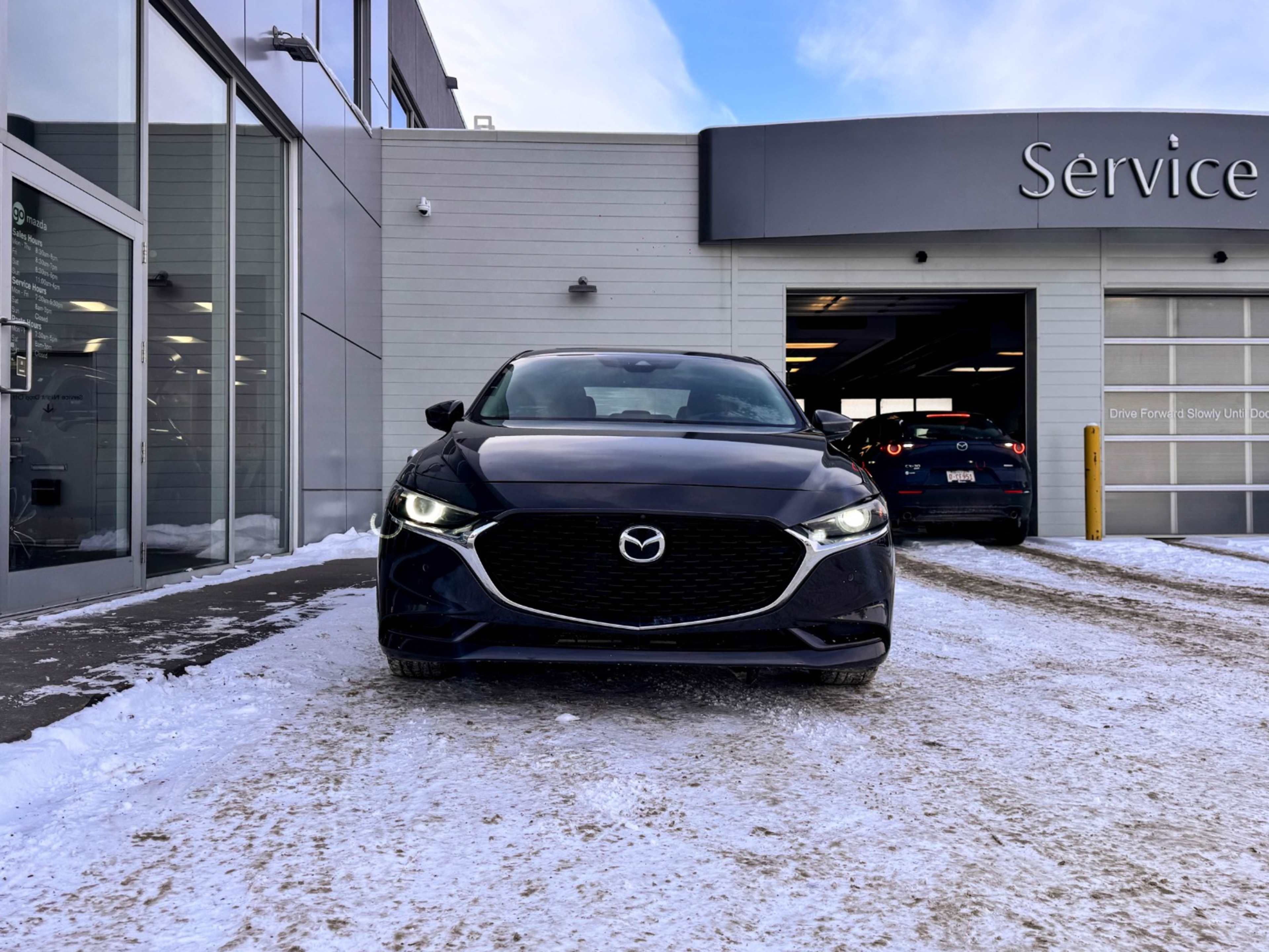 2021 Mazda Mazda3 Premium photo 3