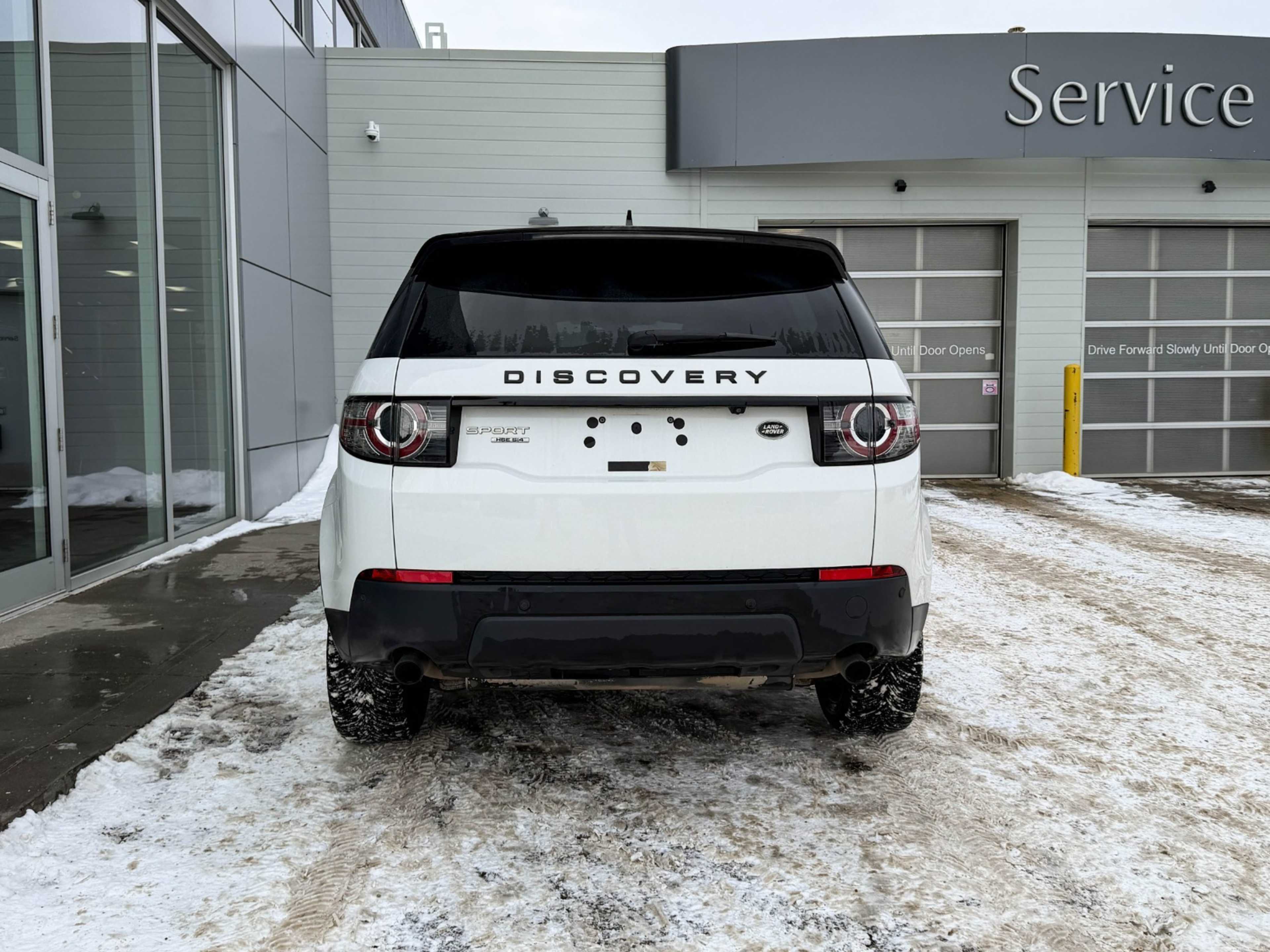 2016 Land Rover Discovery Sport HSE photo 4