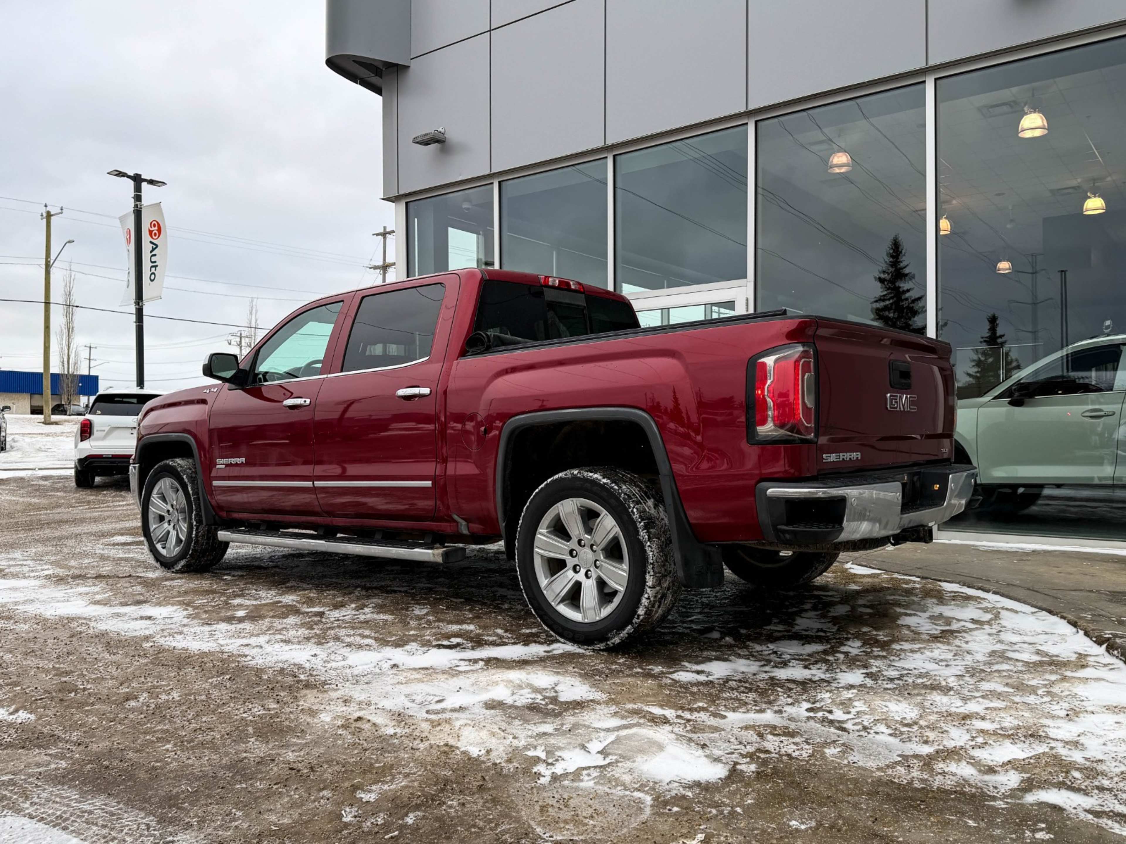 2018 Gmc Sierra 1500 SLT photo 2