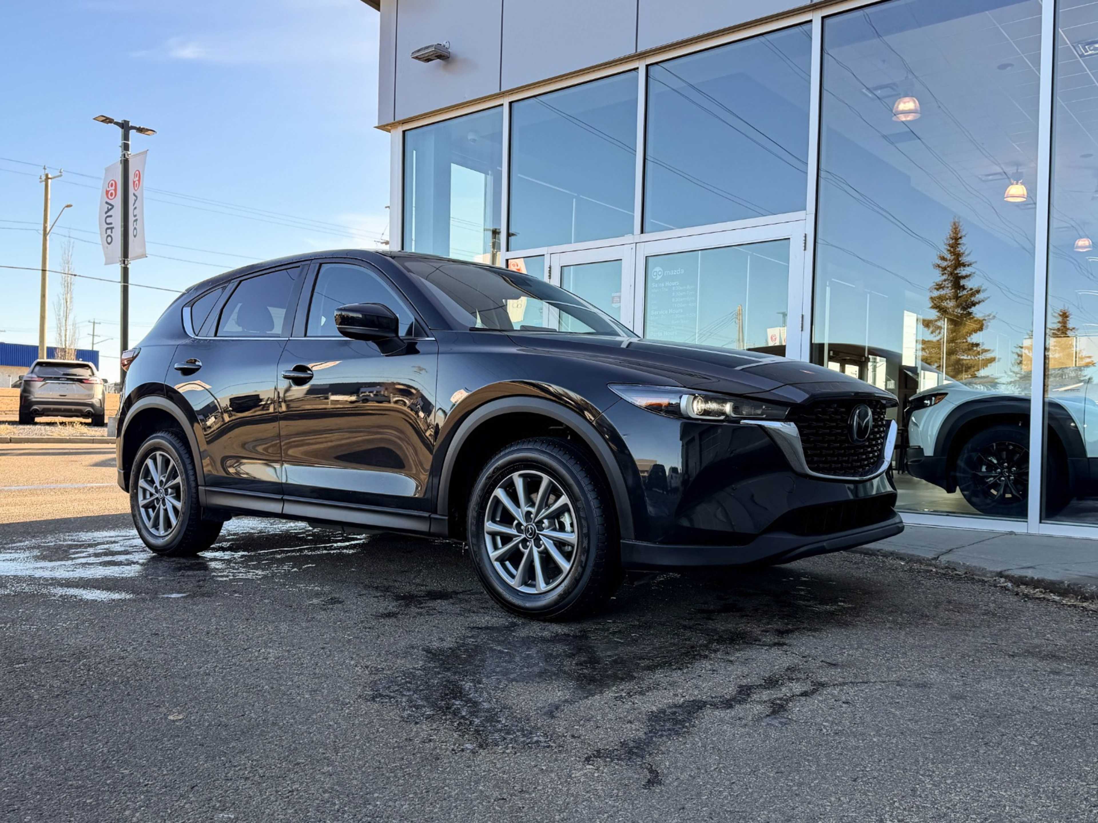 2025 Mazda CX-5 Preferred photo 4