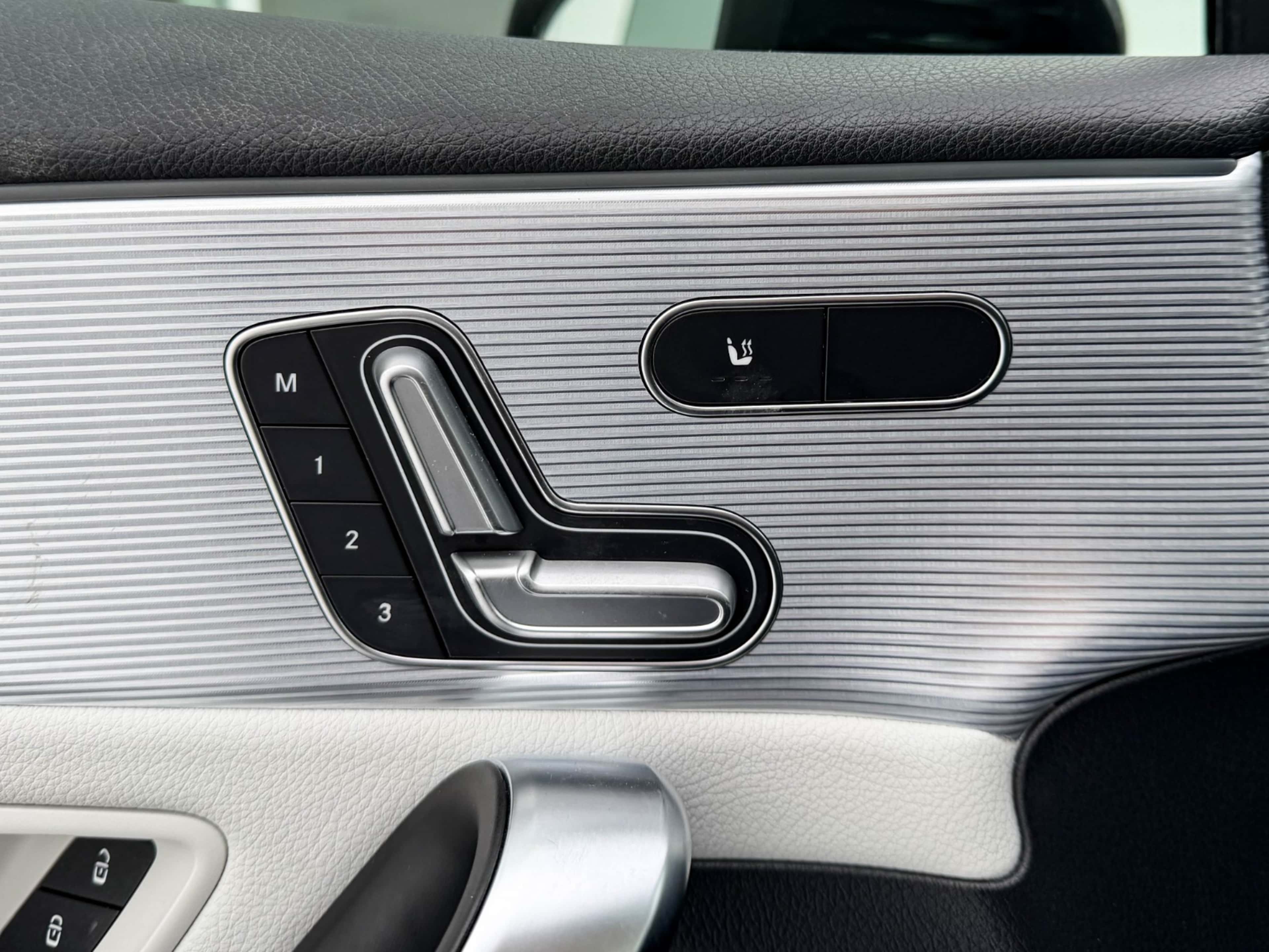 2021 Mercedes Benz A 4MATIC photo 4