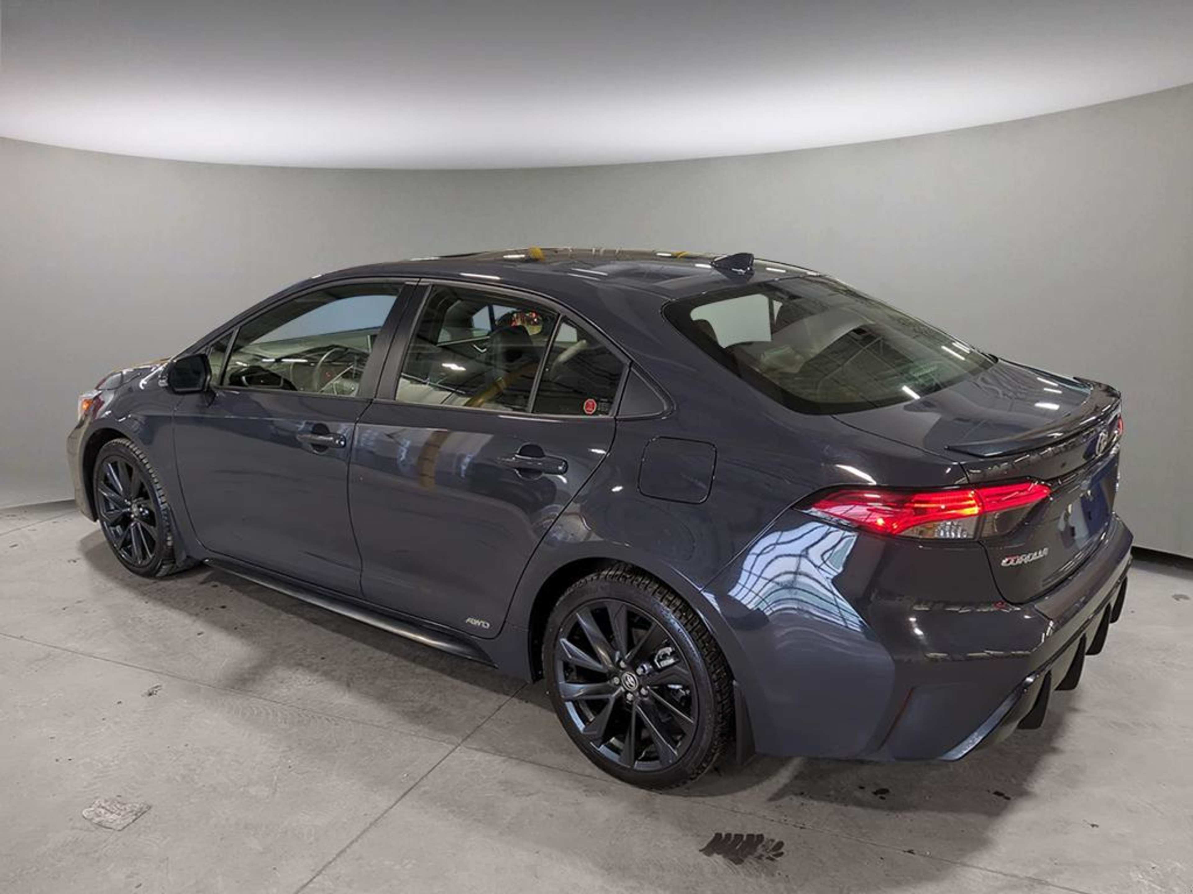 2024 Toyota Corolla XSE LE Premium SE photo 4