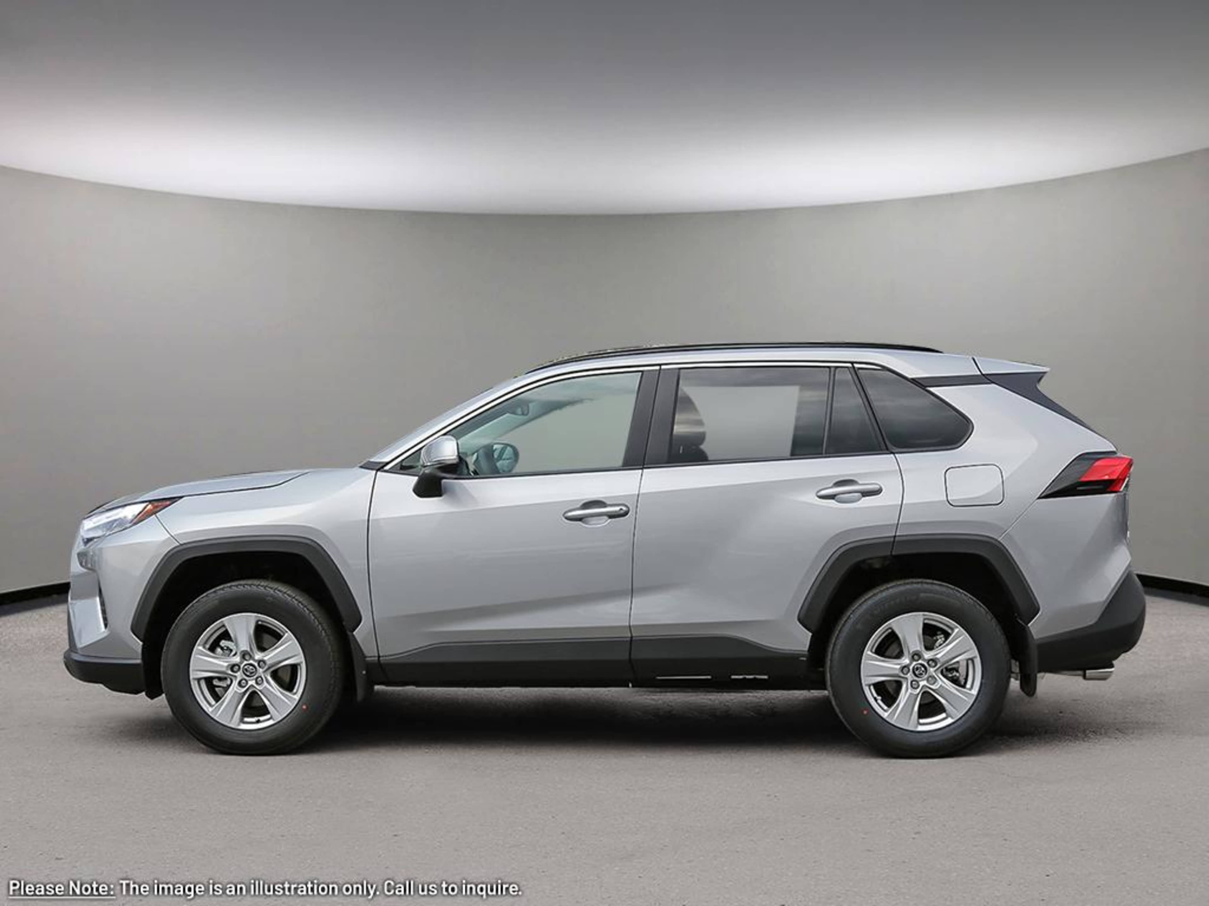 2025 Toyota RAV4 XLE photo 3
